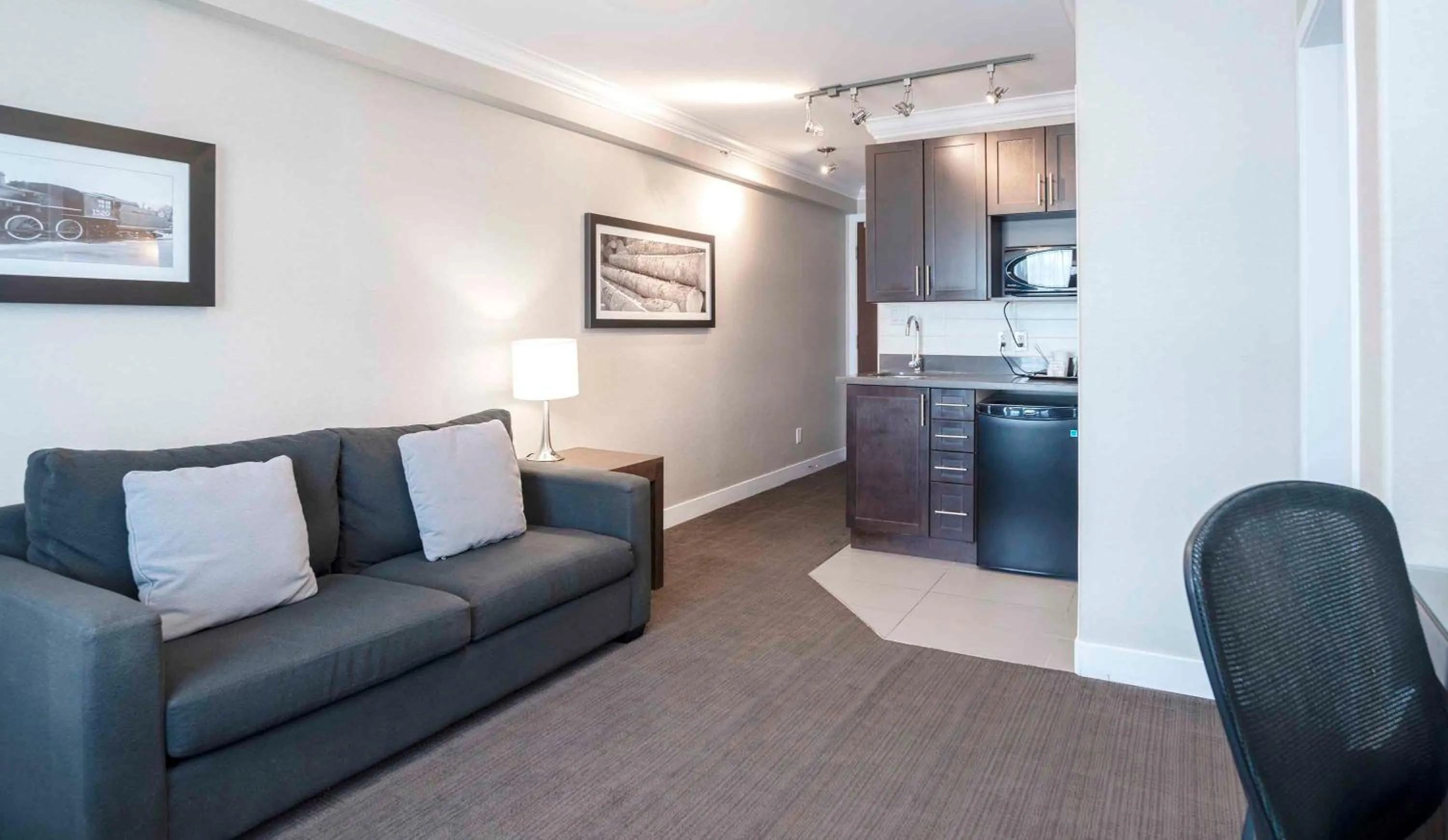 Living room in Sandman Signature Prince George Hotel