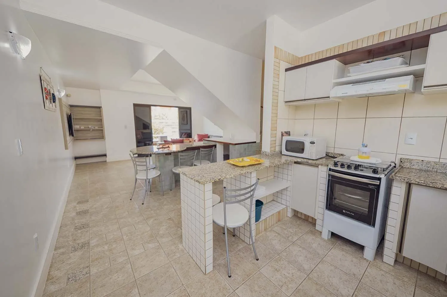 Dining area in Parador Tropical