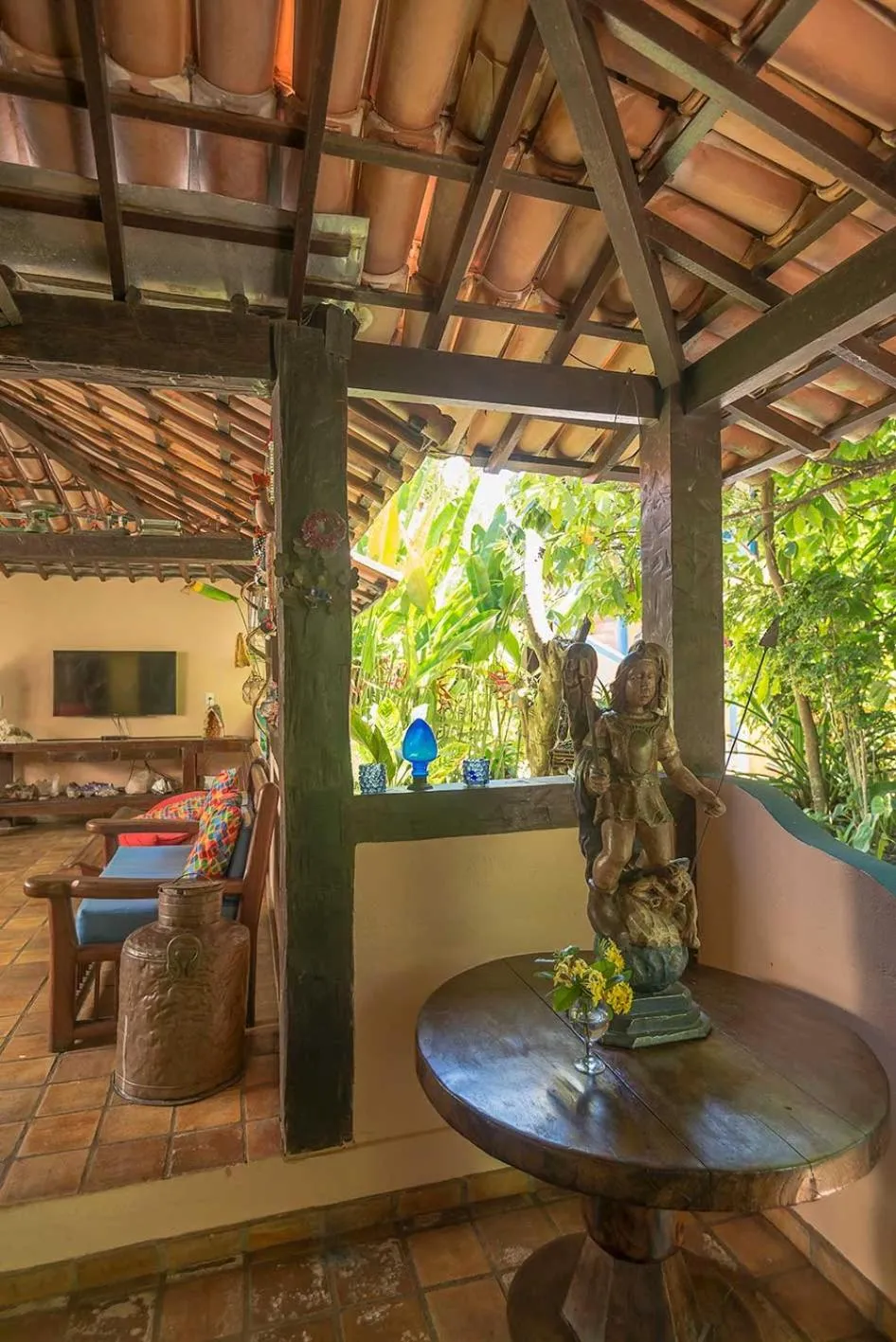 Communal lounge/ TV room in Pousada Bemvirá