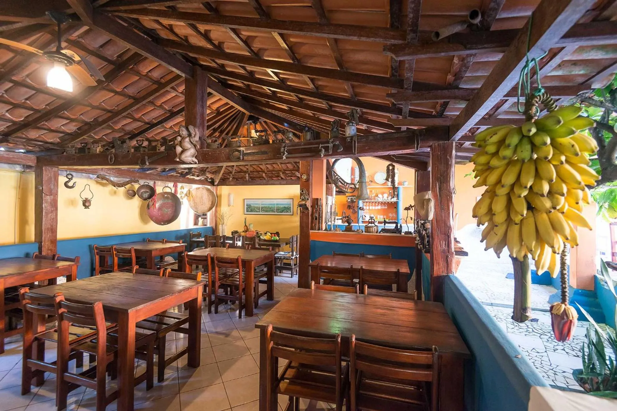 Restaurant/places to eat in Pousada Bemvirá