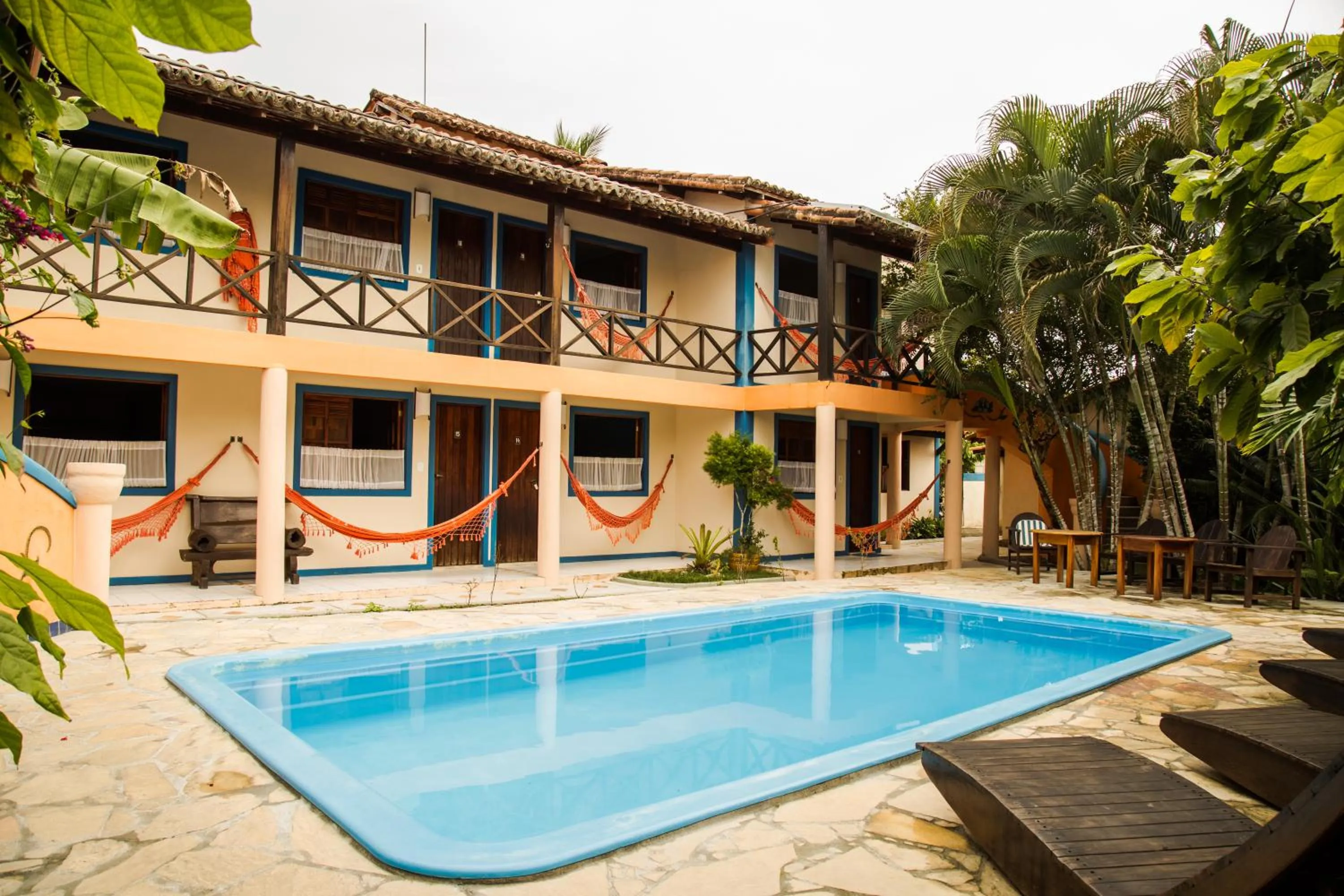 Swimming pool in Pousada Bemvirá