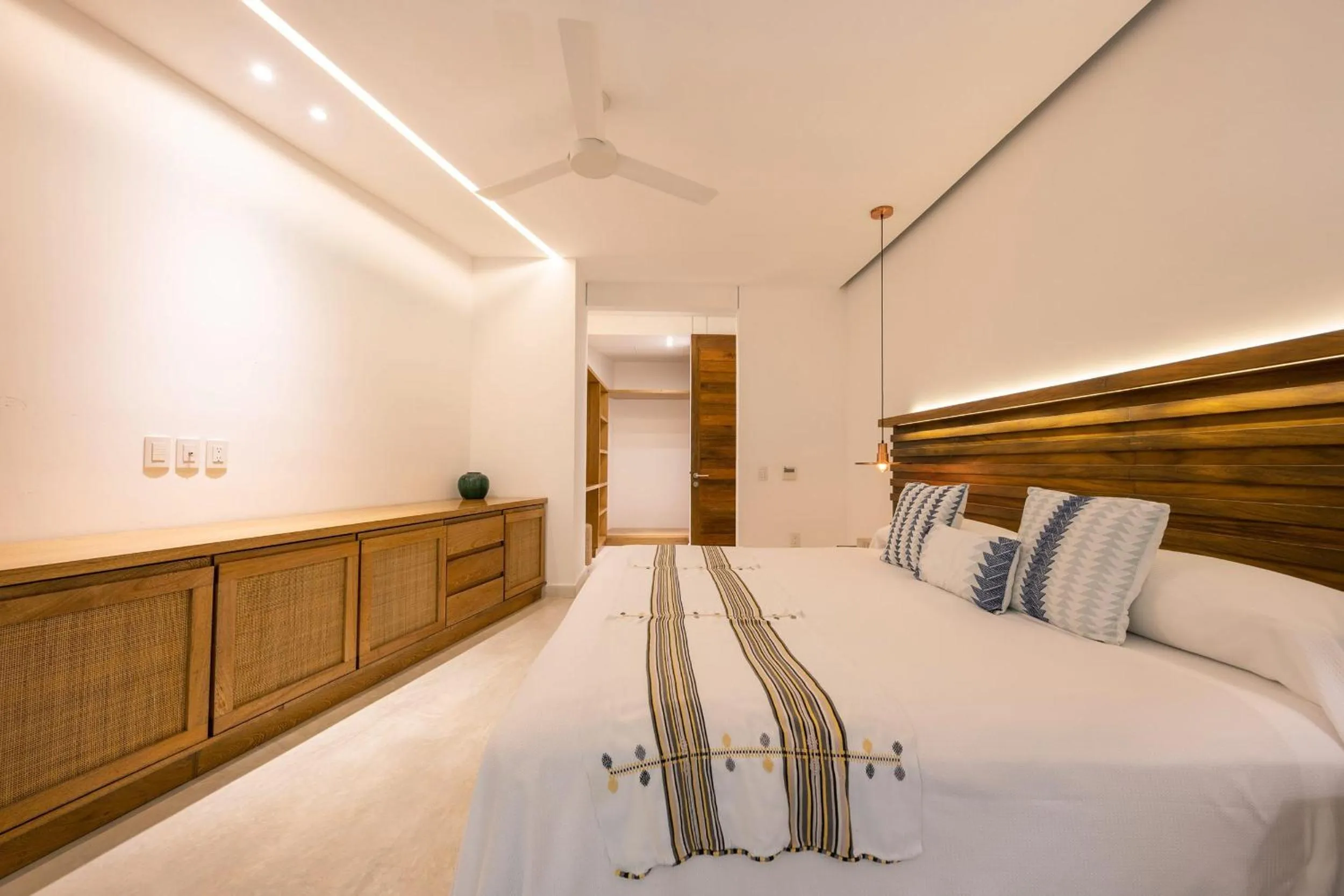 Bed in El Careyes Club & Residences
