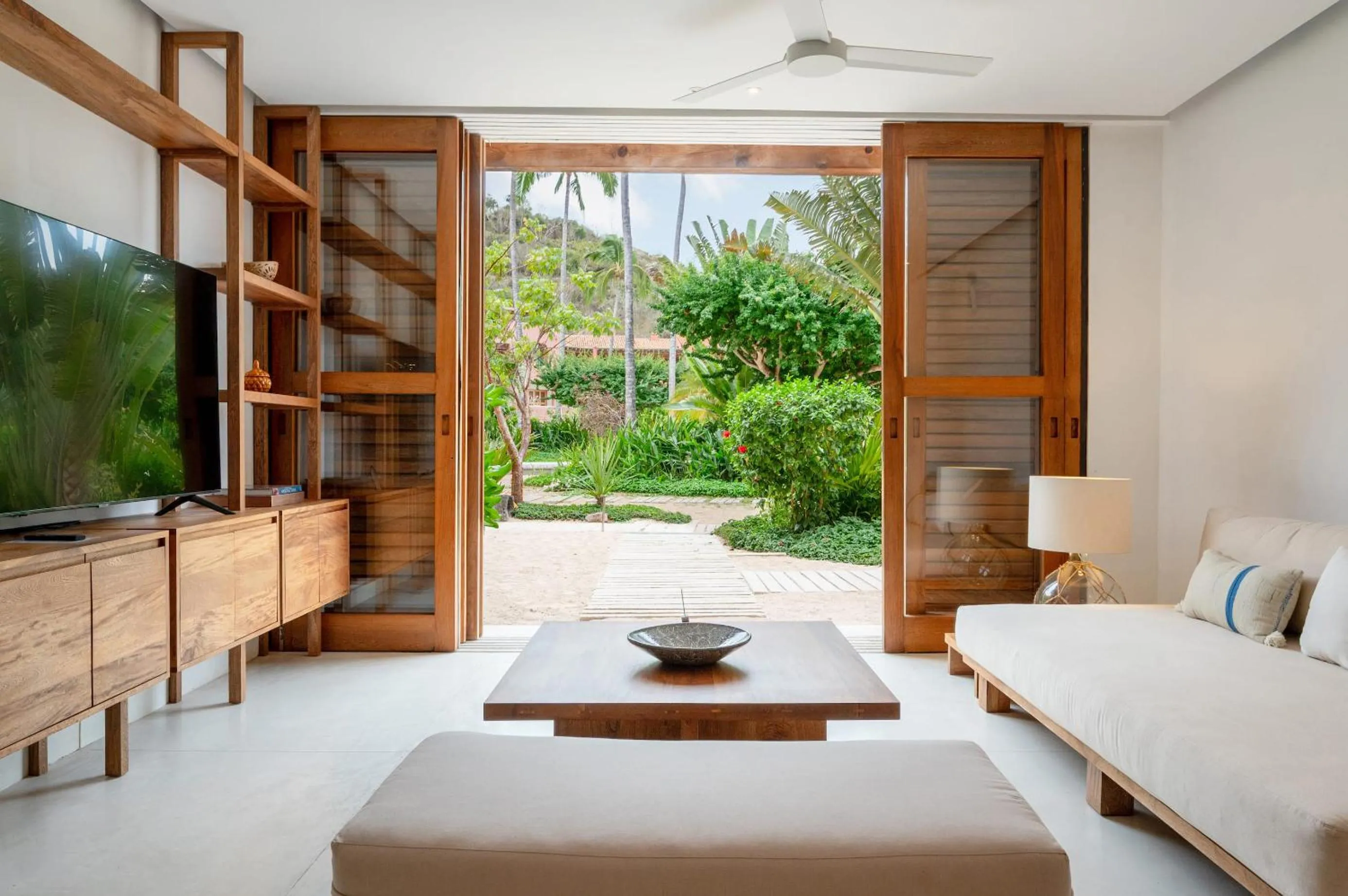 Patio, Bed in El Careyes Club & Residences