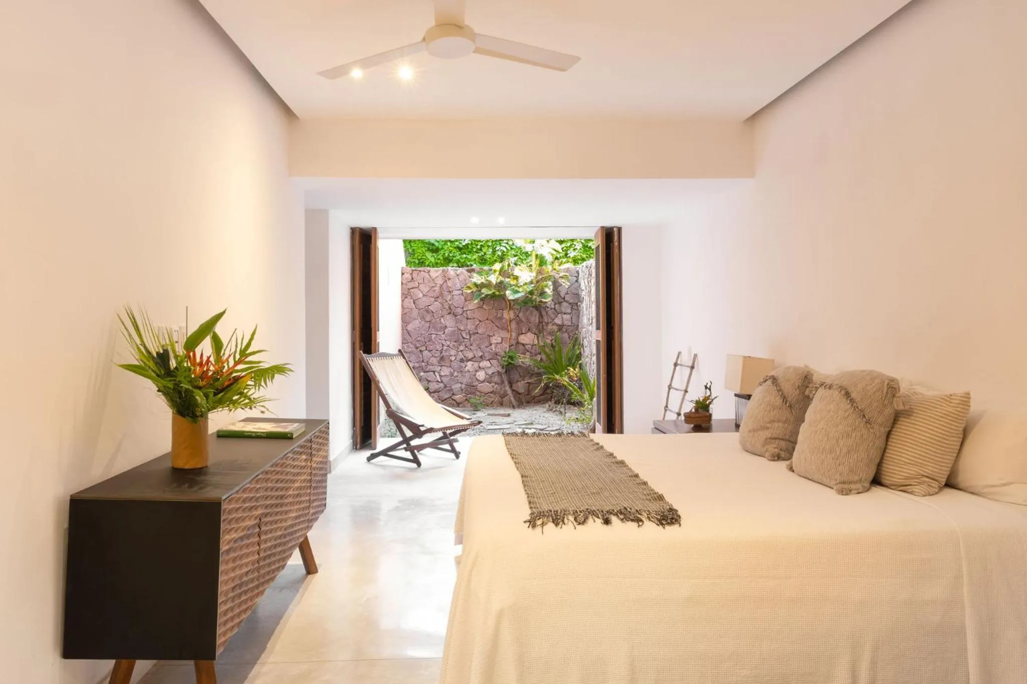 Bedroom, Bed in El Careyes Club & Residences