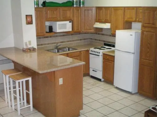 Kitchen or kitchenette in Coronada Inn & Suites