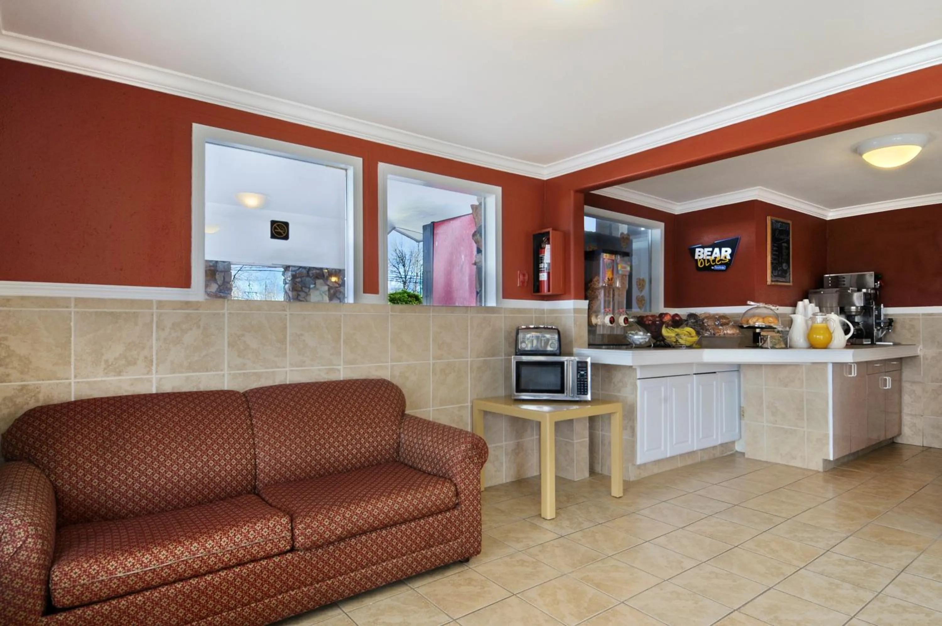 Lobby or reception, Lobby/Reception in Travelodge by Wyndham Port of Tacoma WA