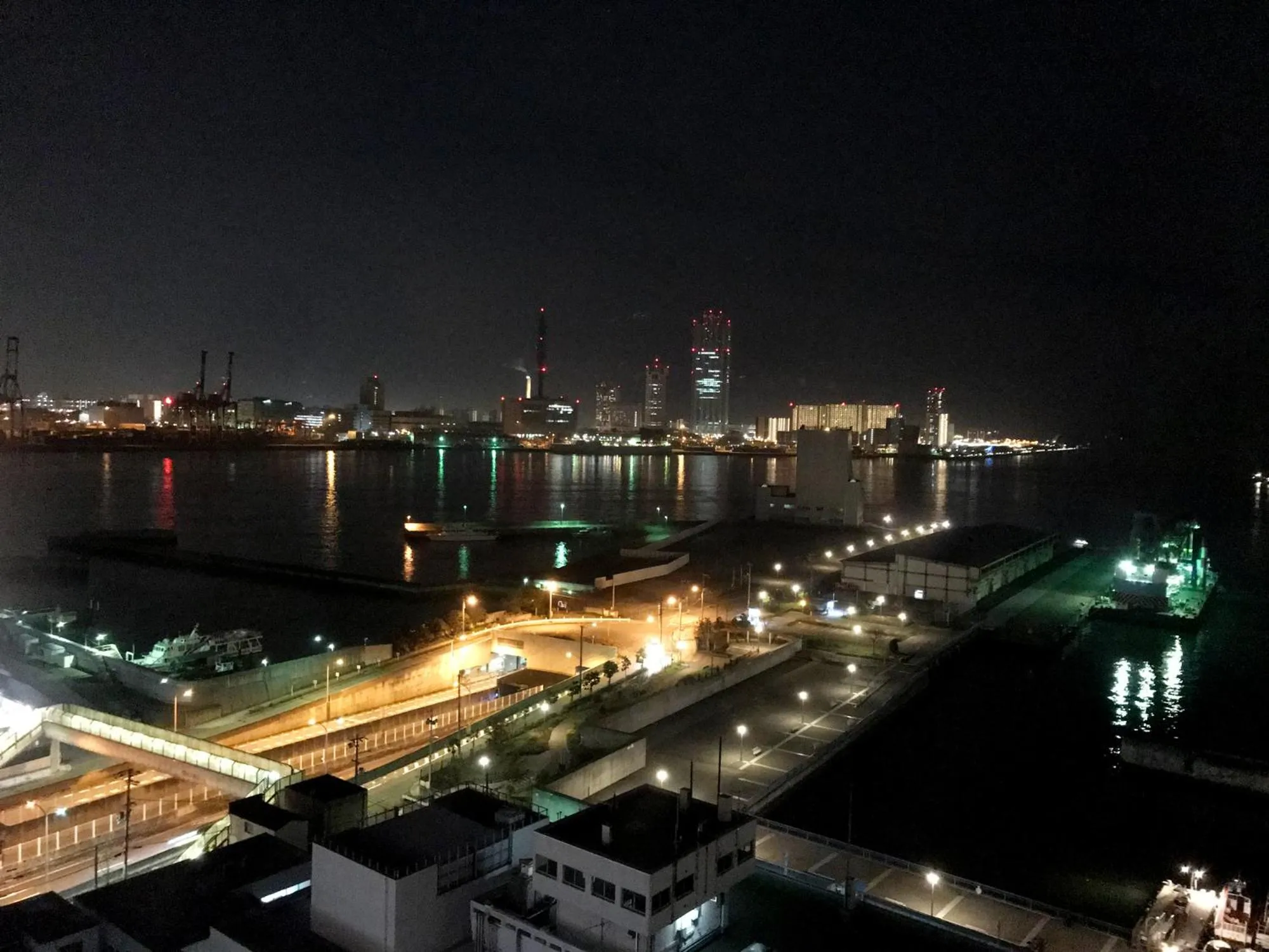 Sea view in Hotel Seagull Tenpozan Osaka
