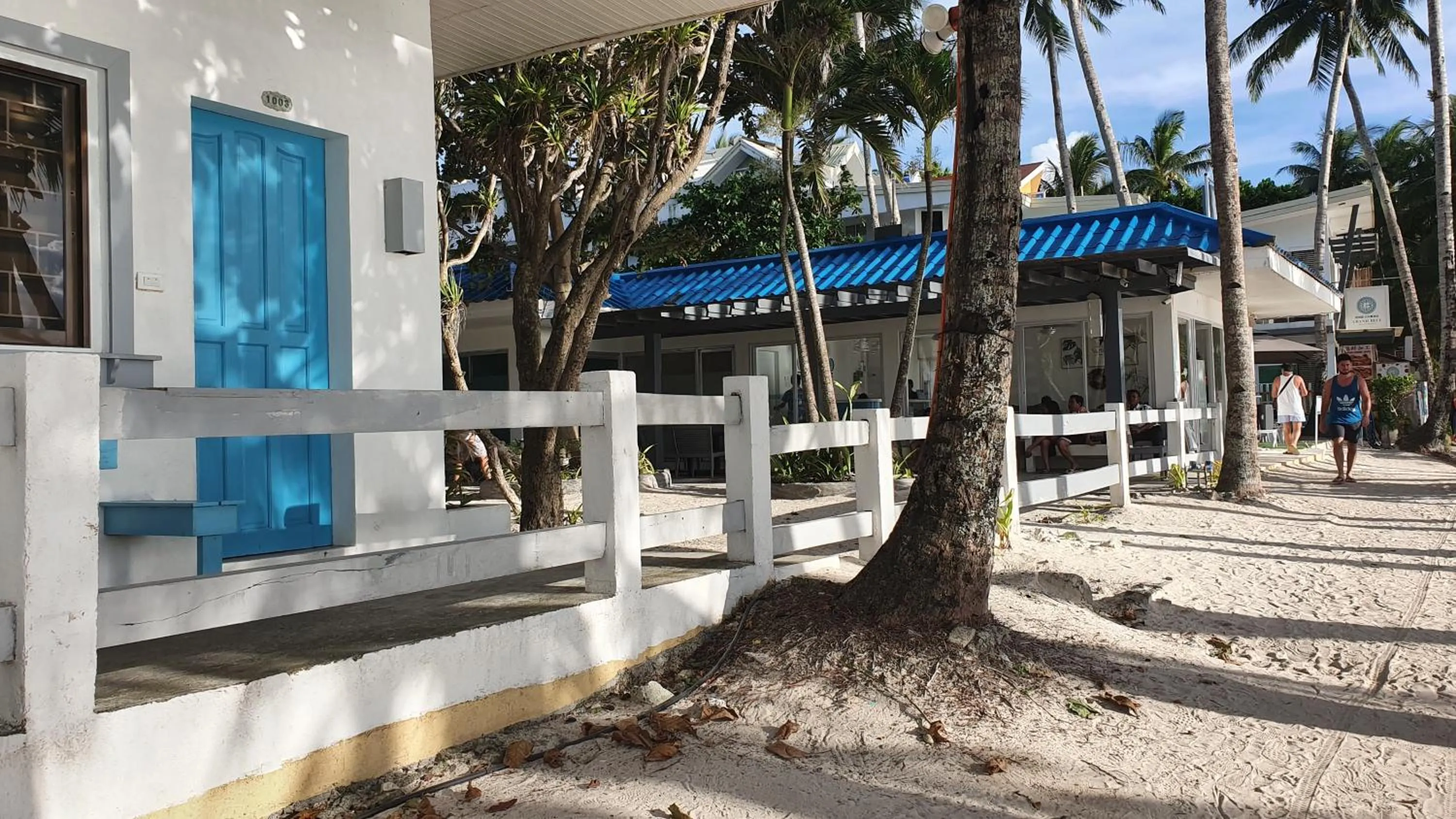 Grand Blue Beach Hotel