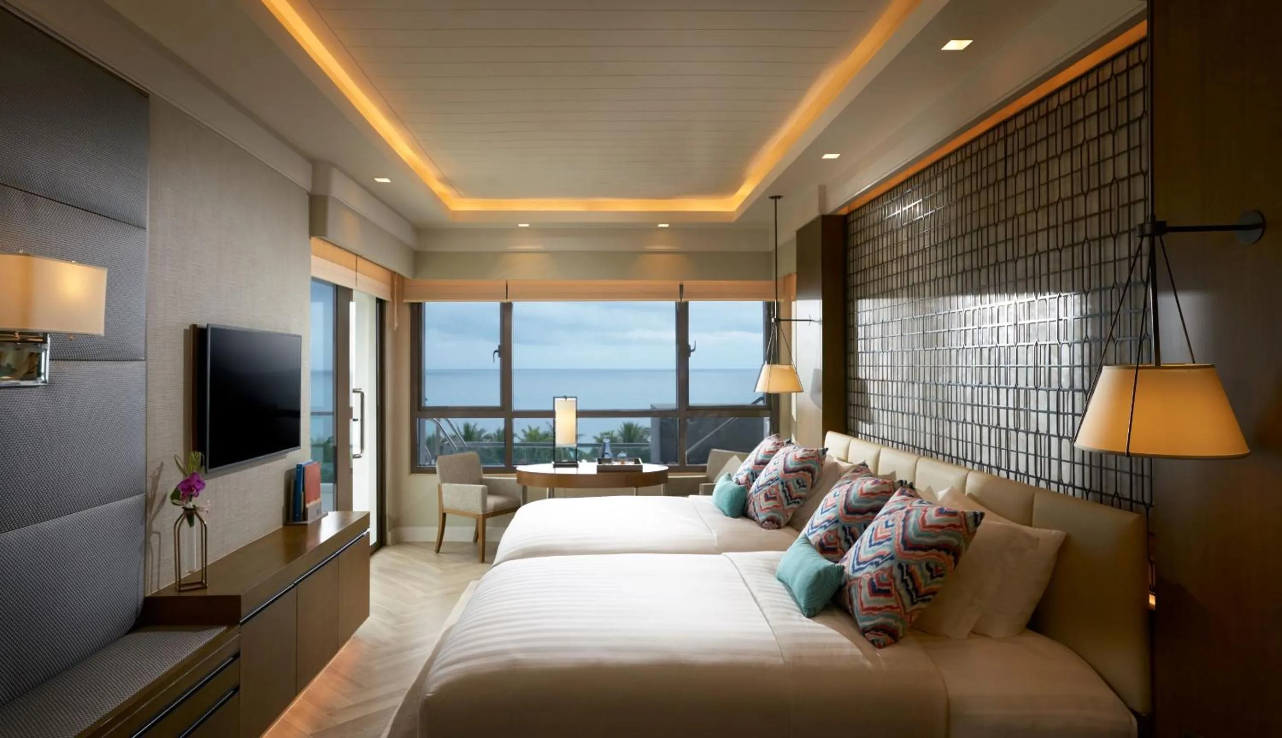 Bedroom, Bed in Discovery Boracay