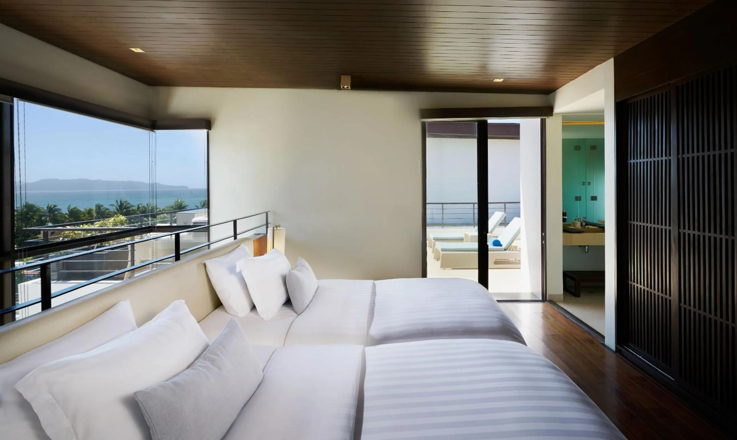 Bedroom, Bed in Discovery Boracay