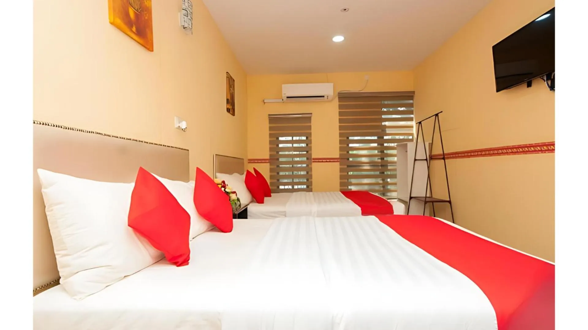 Bed in Bintang Square Hotel