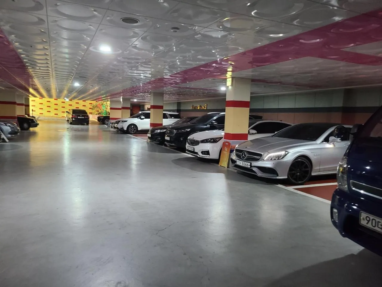 Property building in Renaissance Hotel Pohang