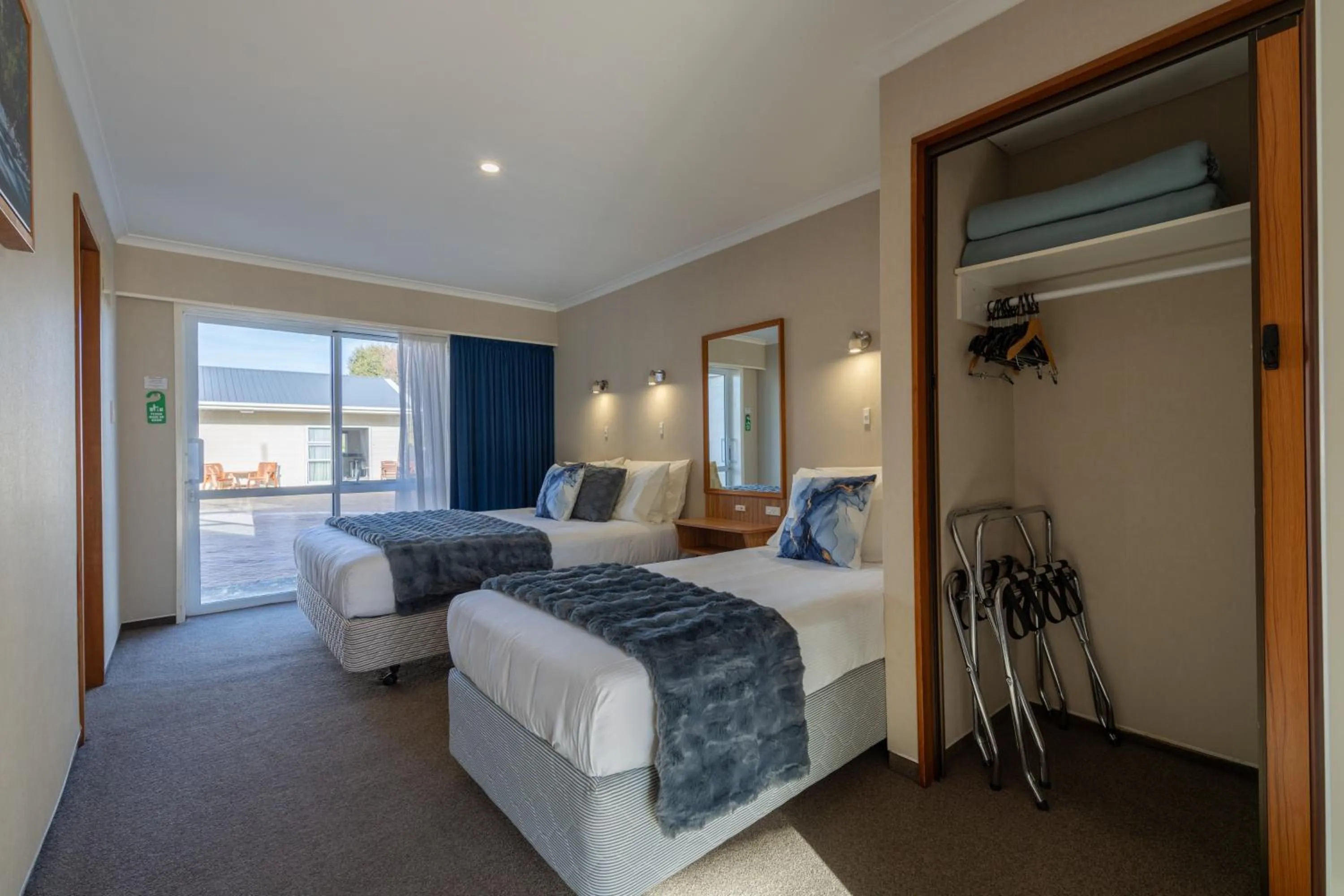 Bed in Parklands Motel & Apartments Te Anau