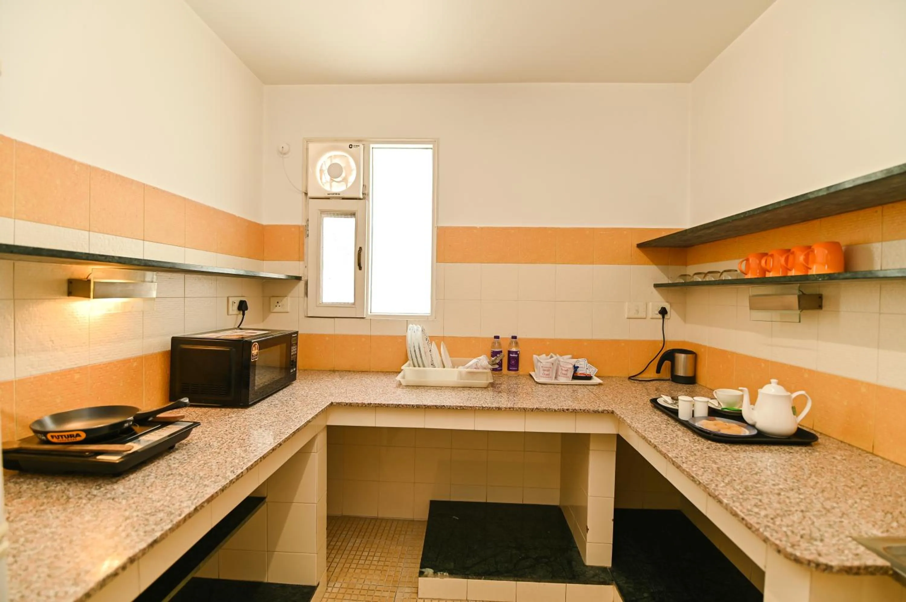 Coffee/tea facilities in Om Niwas Suite Hotel