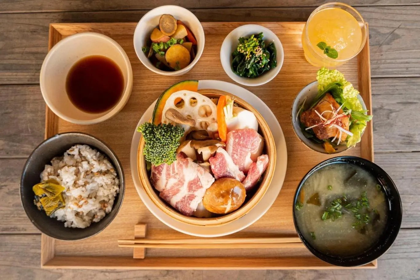 Food in Hostel & Tatami Bar Uchikobare -内子晴れ-