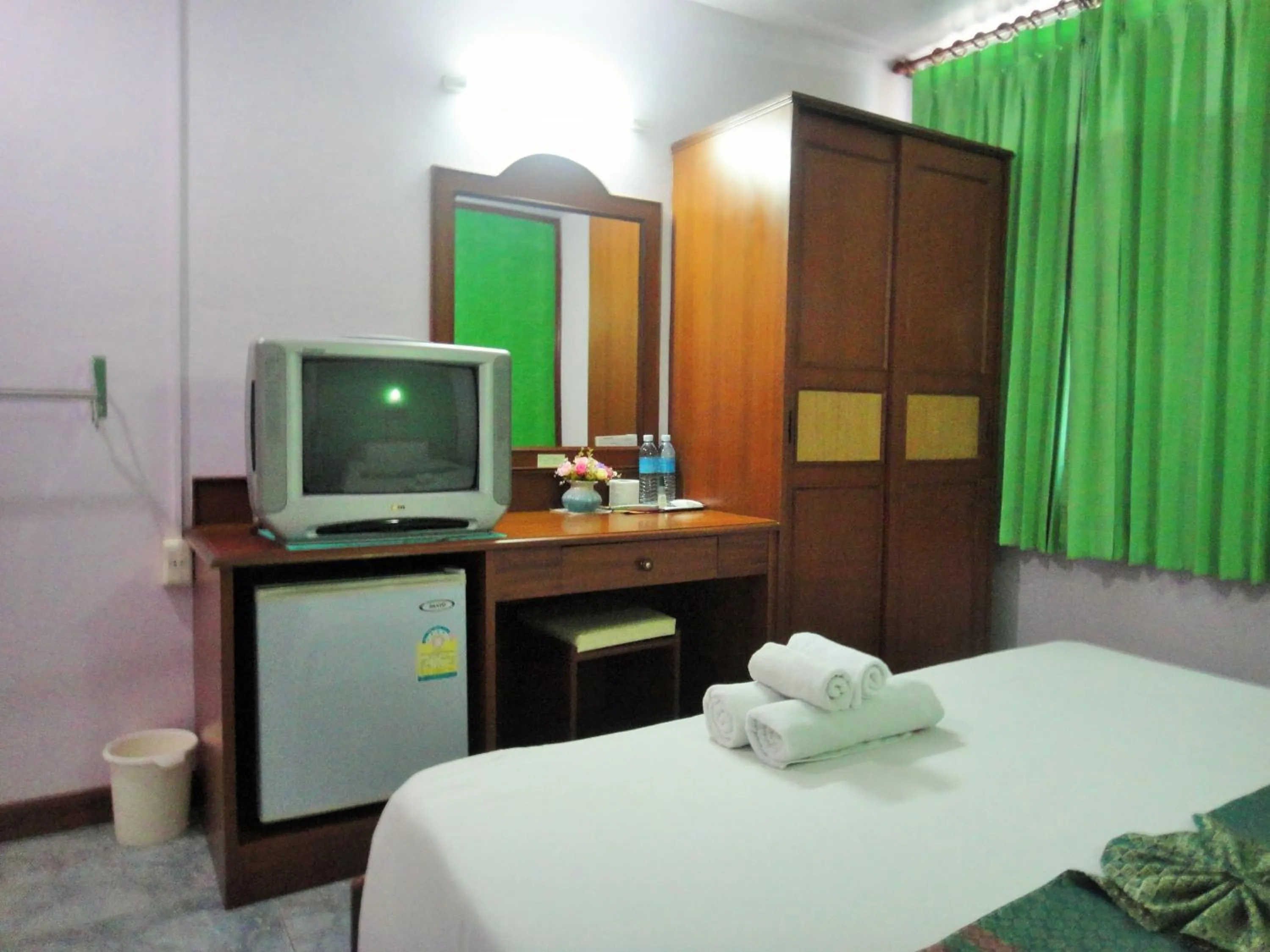 Bed in Thepparat Lodge Krabi