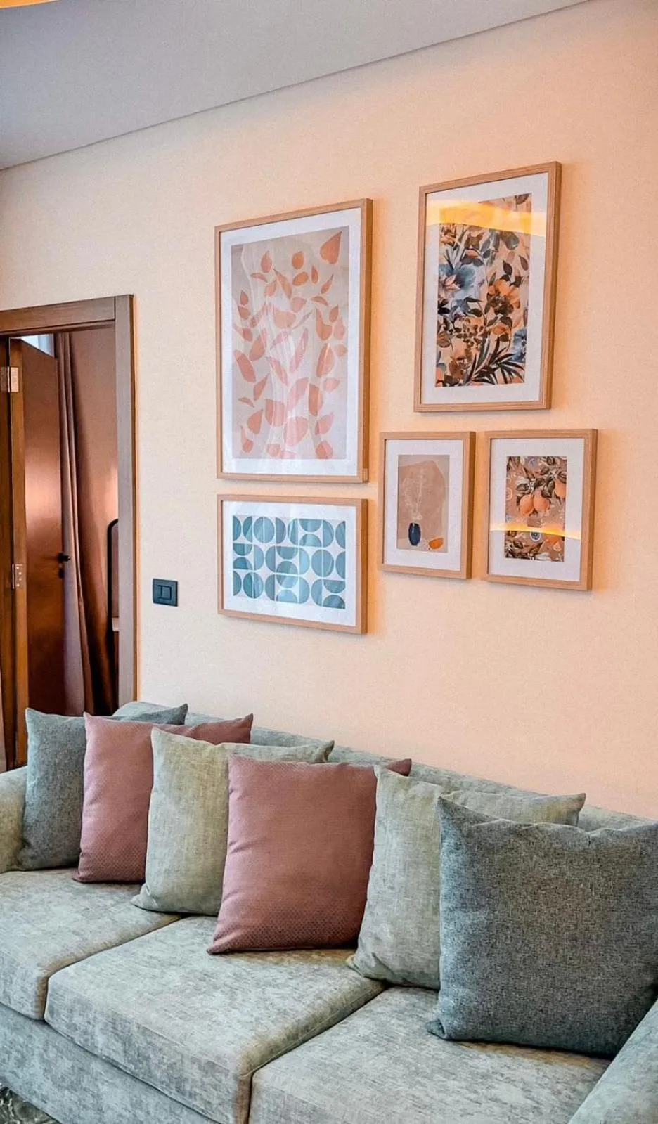 TV and multimedia in Coral Beach Hotel And Resort Beirut