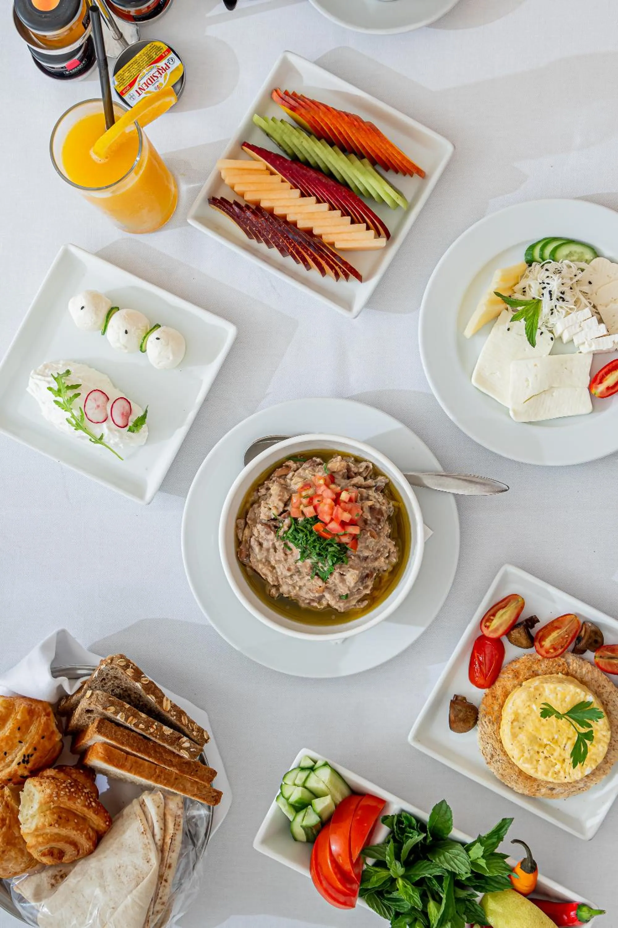 Food in Coral Beach Hotel And Resort Beirut