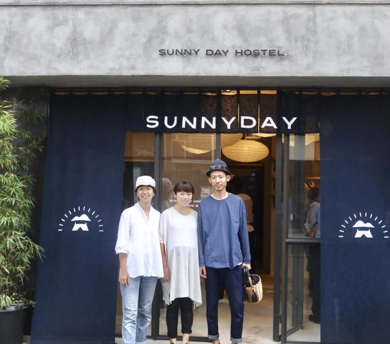 Facade/entrance in Sunny Day Hostel