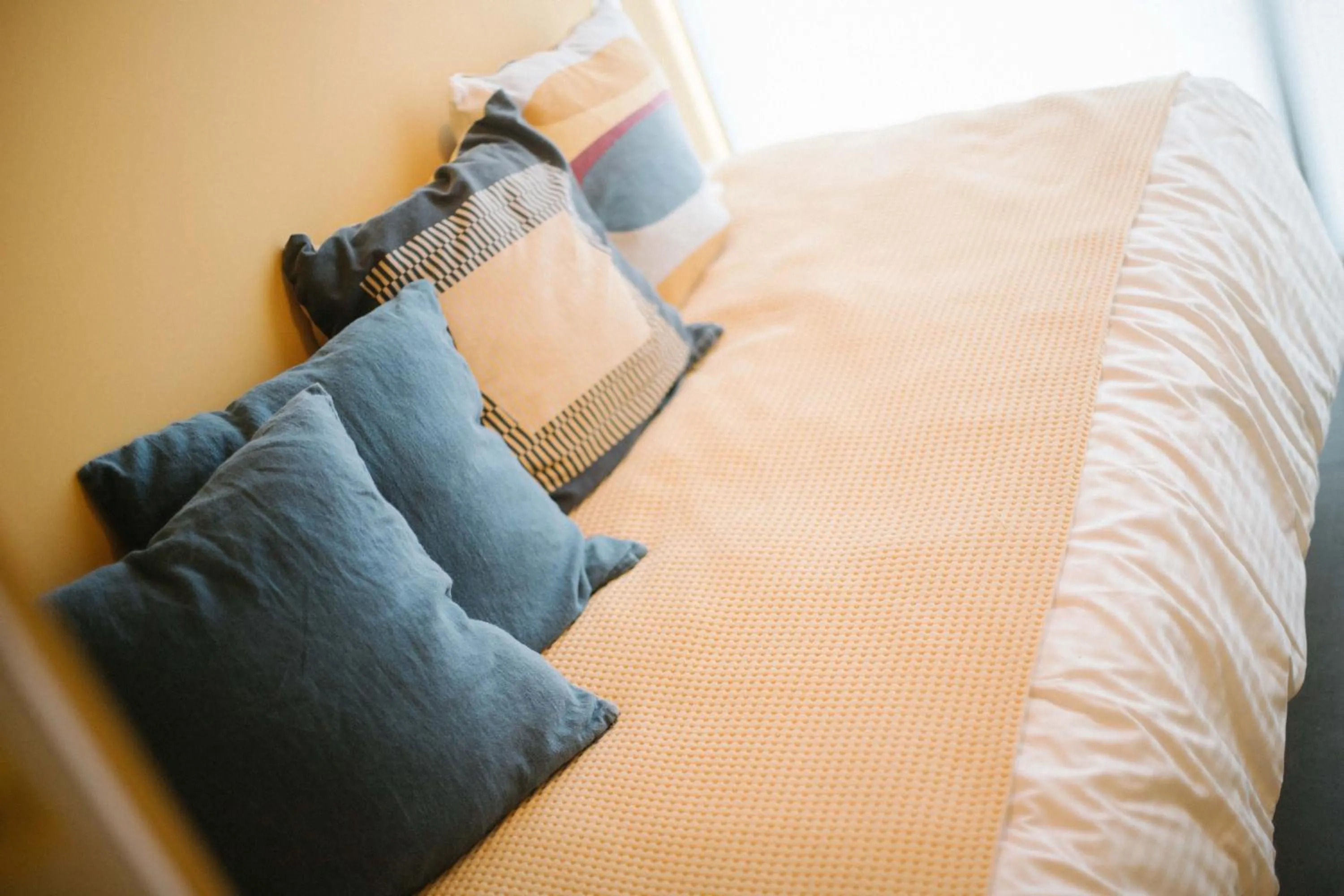 Bathroom, Bed in Sunny Day Hostel