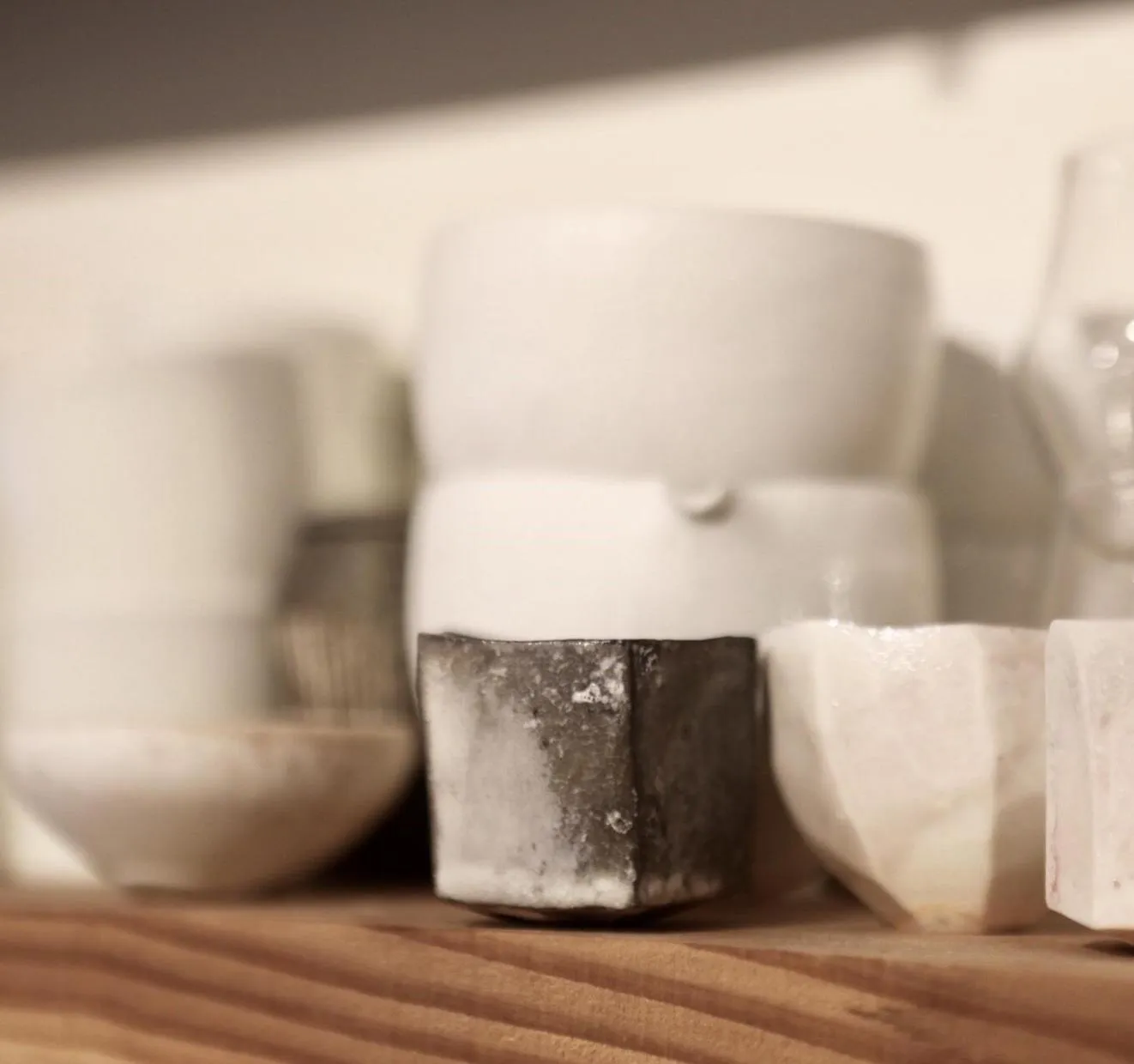 Decorative detail in Sunny Day Hostel