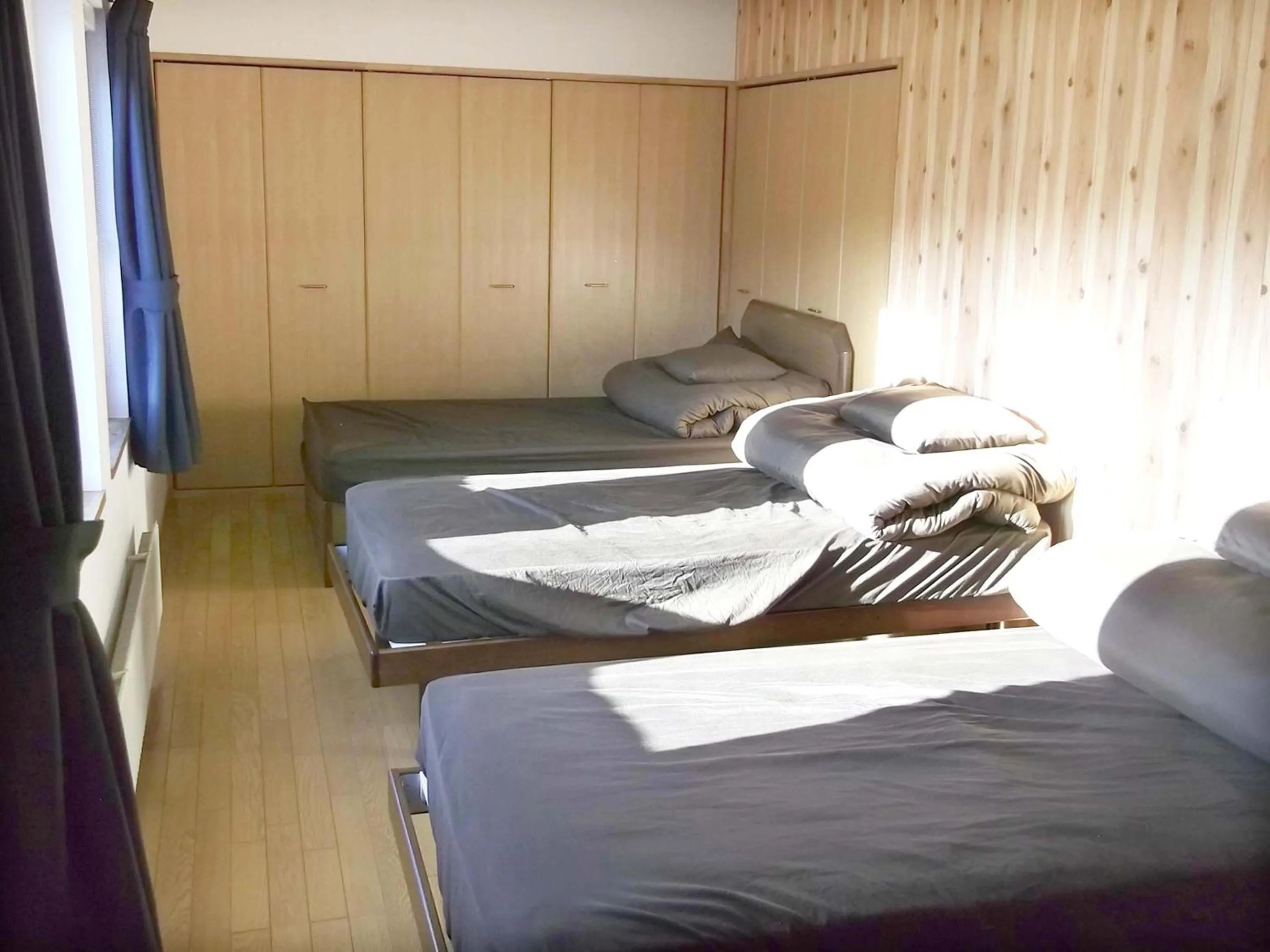 Photo of the whole room, Bed in Pension Yu