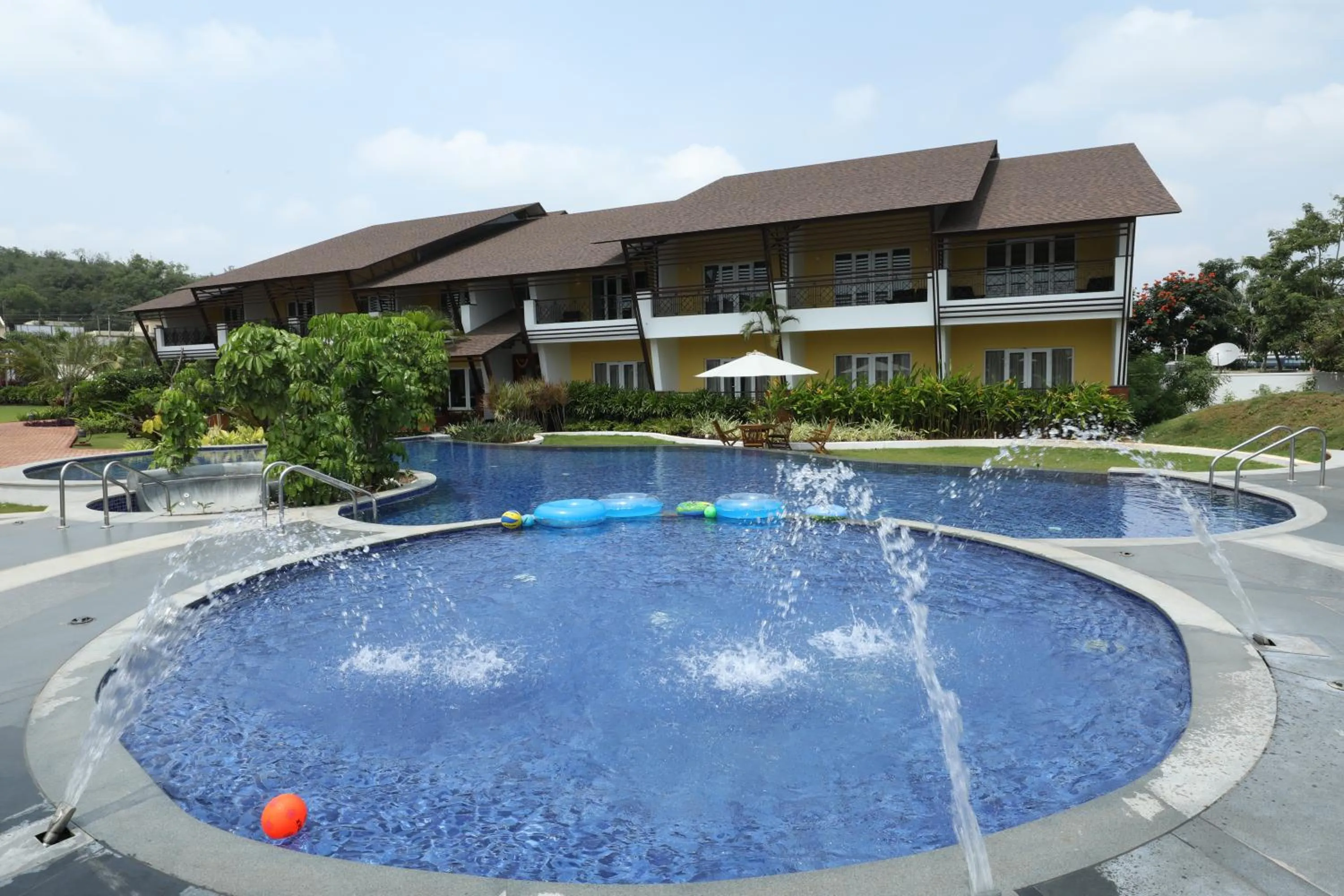 Swimming pool in The Ocean Pearl Resort And Spa
