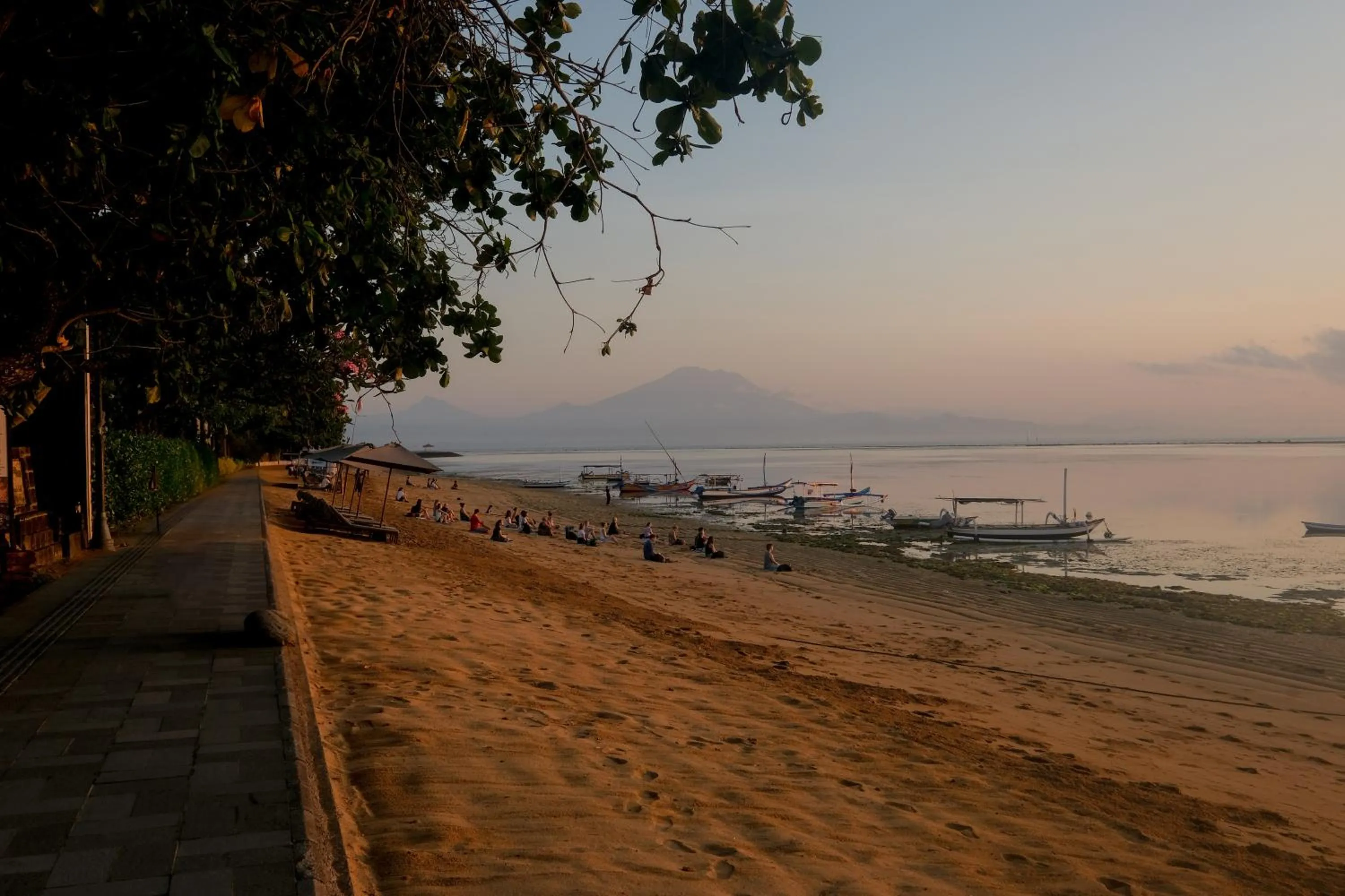 Beach in Peneeda View Beach Hotel