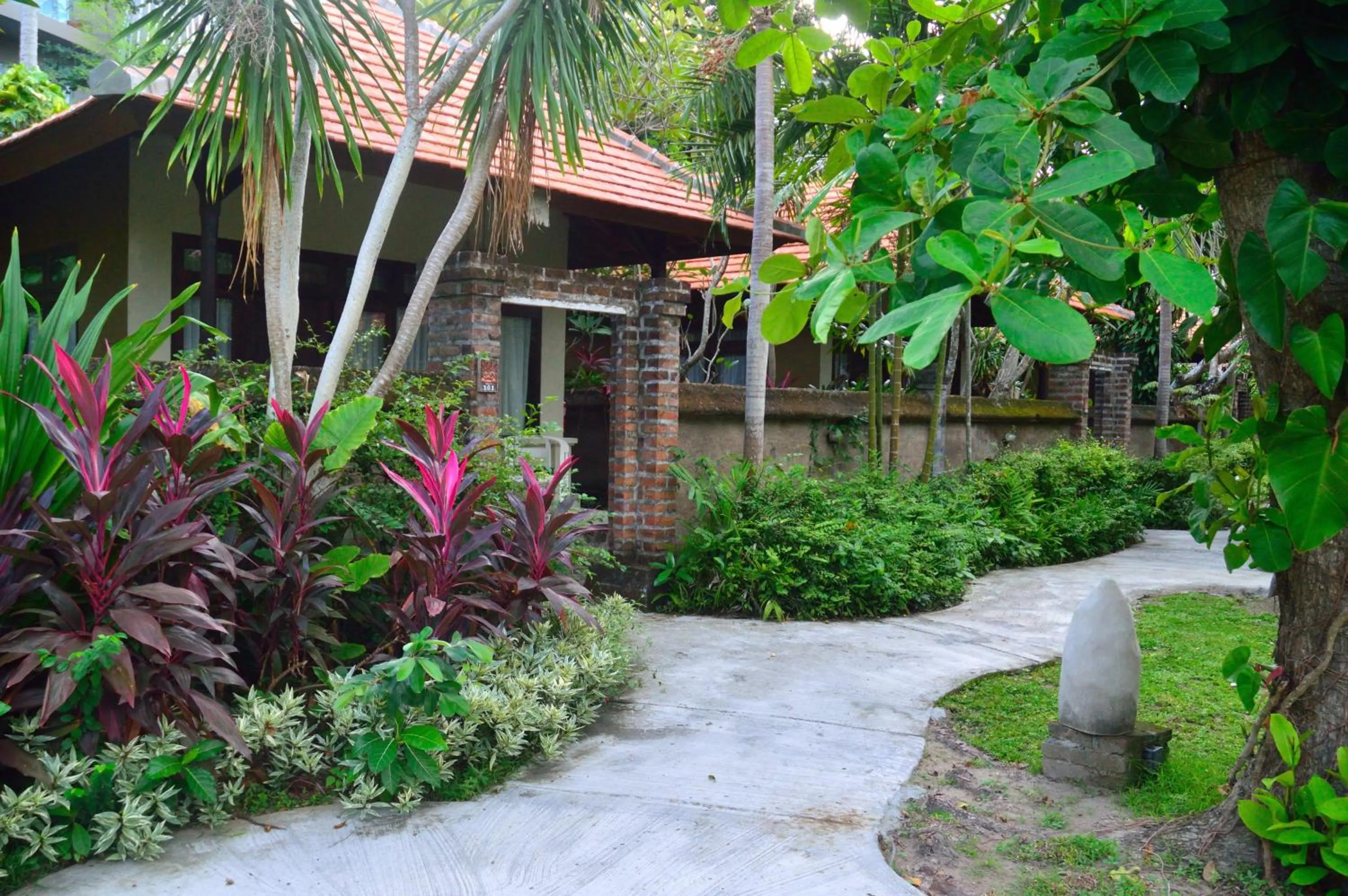 Facade/entrance in Peneeda View Beach Hotel
