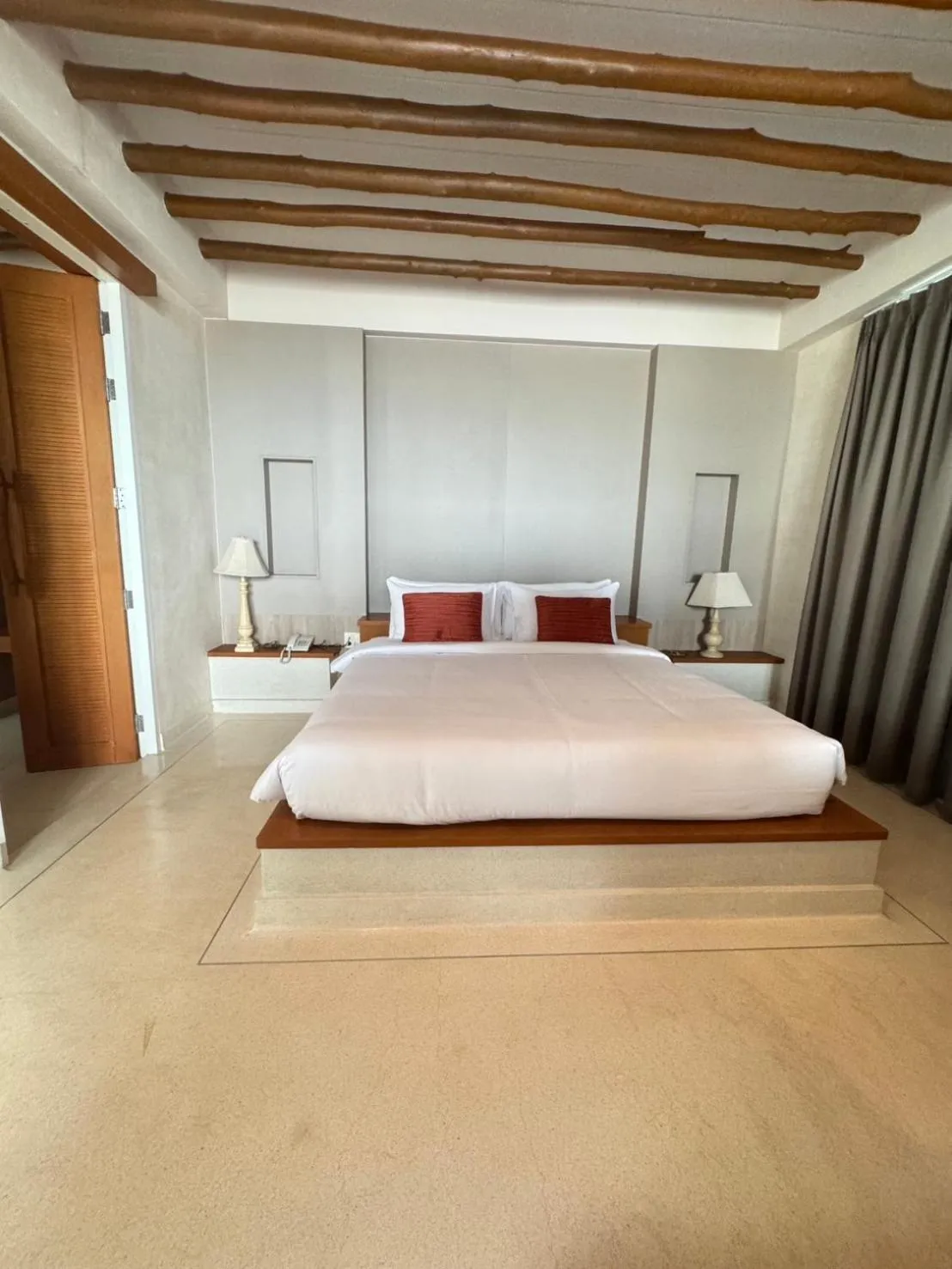 Bed in Tusita Wellness Resort