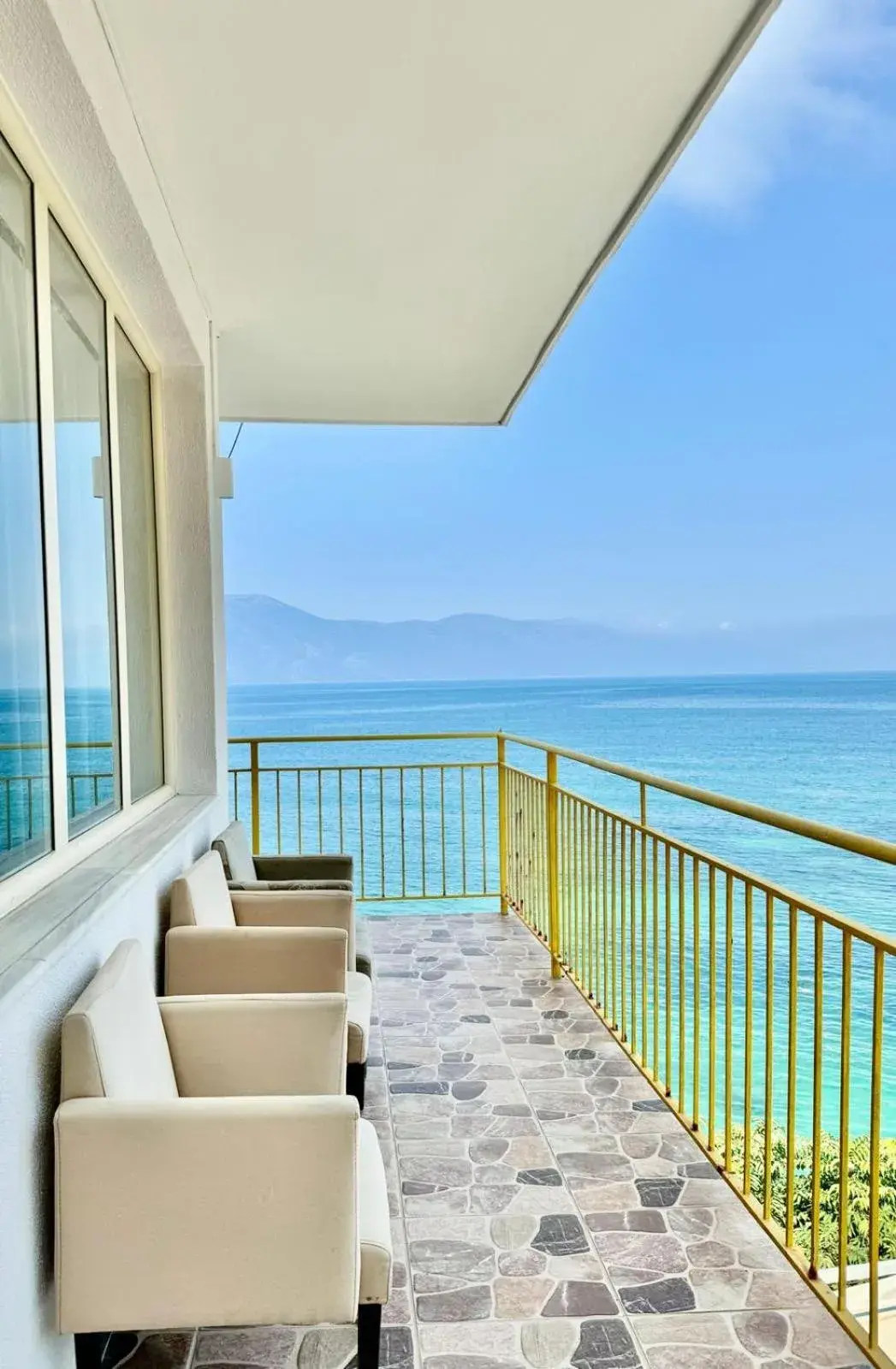 Apartment with Sea View in Vila Rahmi & Veli Dervishaj Apartment with Sea View in Vila Rahmi & Veli Dervishaj