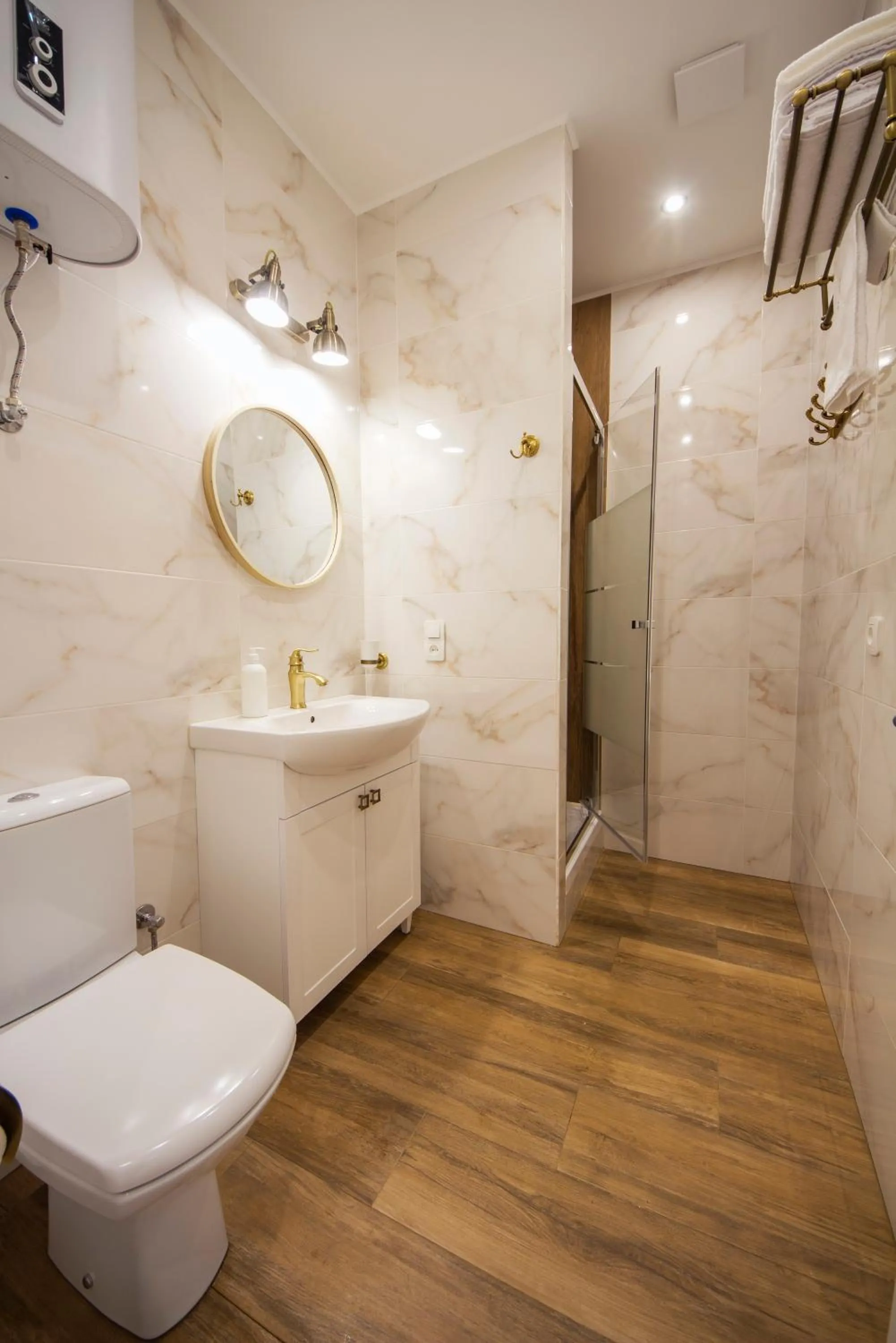 Bathroom in Central Dayflat Apartments