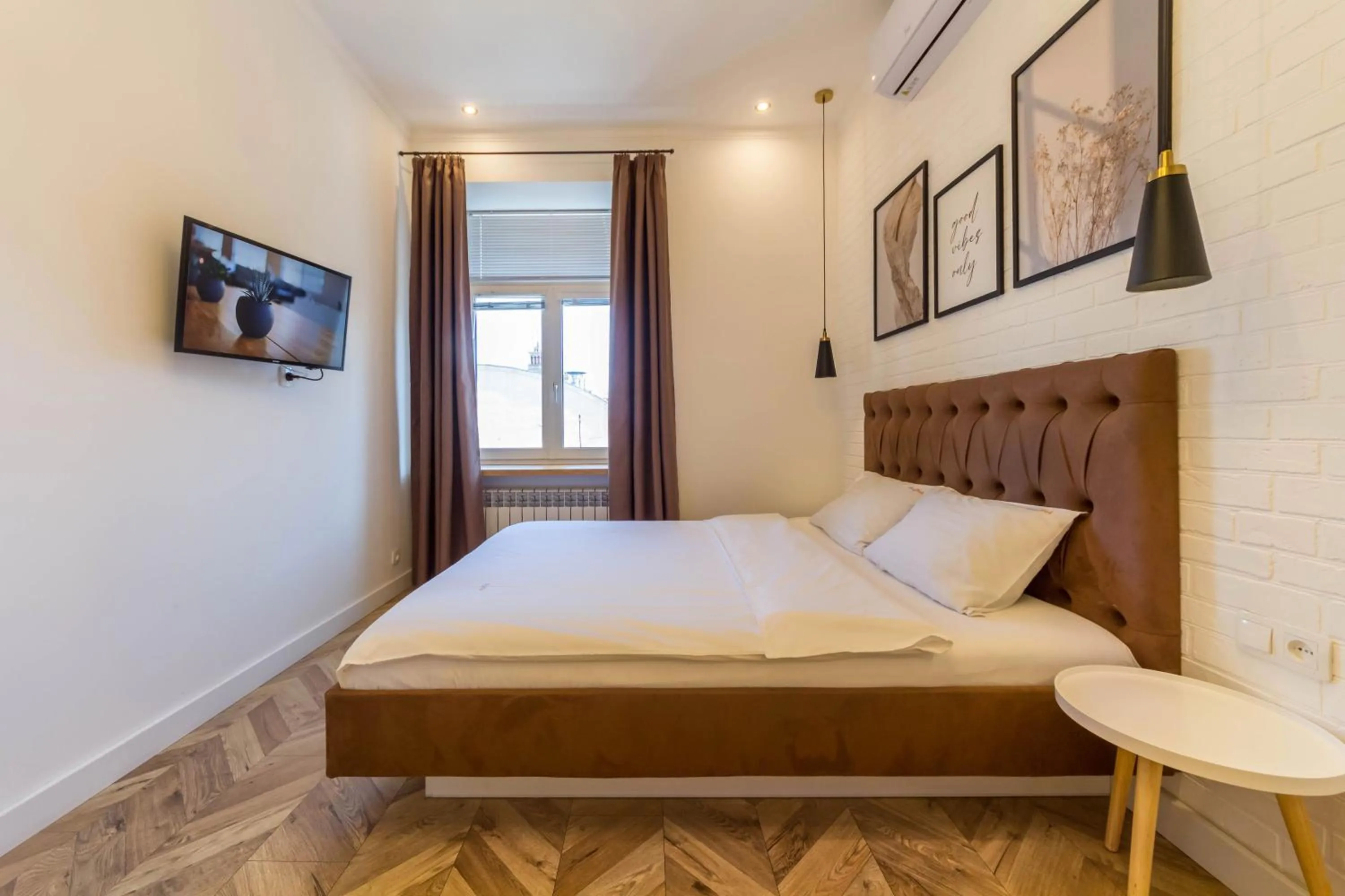 Bed in Central Dayflat Apartments