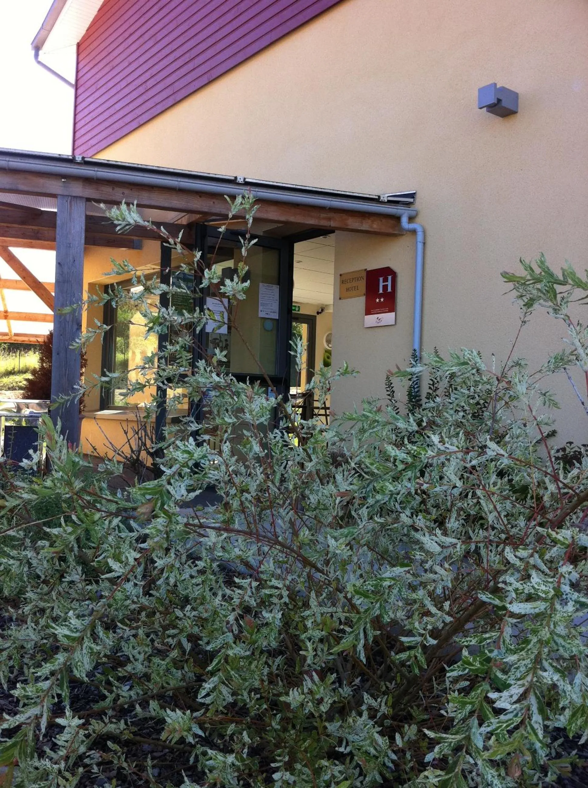 Facade/entrance in Fasthôtel Le Râle Des Genêts - Un hôtel FH Collection