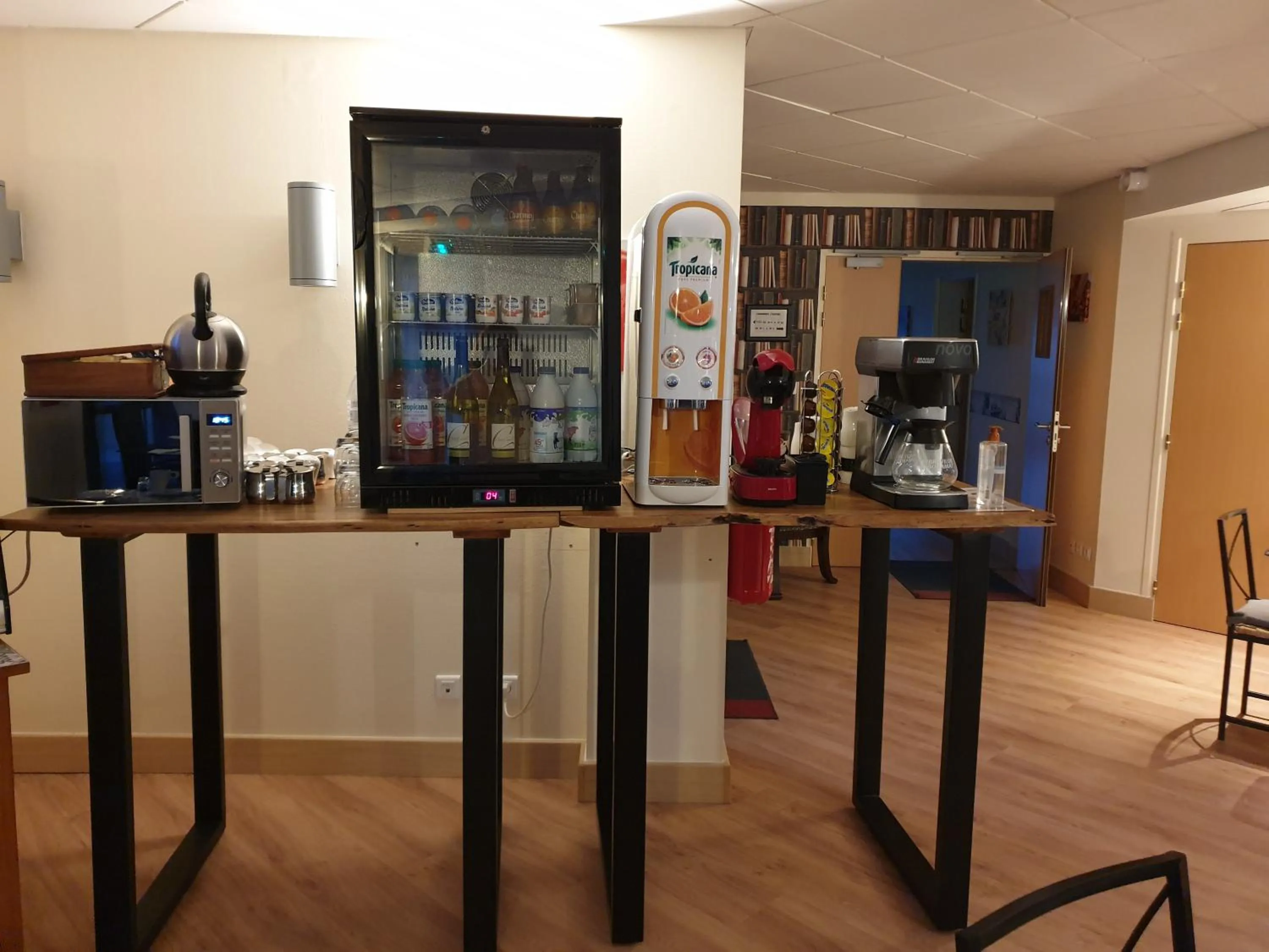 Breakfast in Fasthôtel Le Râle Des Genêts - Un hôtel FH Collection