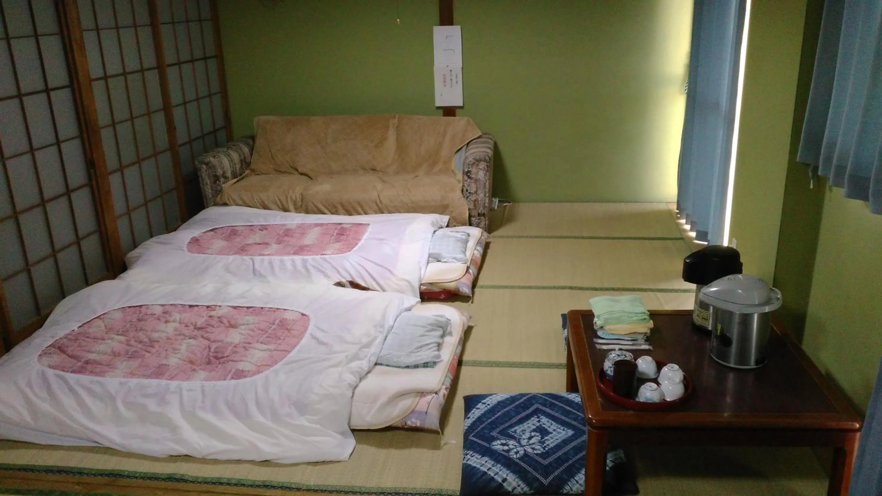 Photo of the whole room, Bed in Minshuku Takahashi Kashibuneten