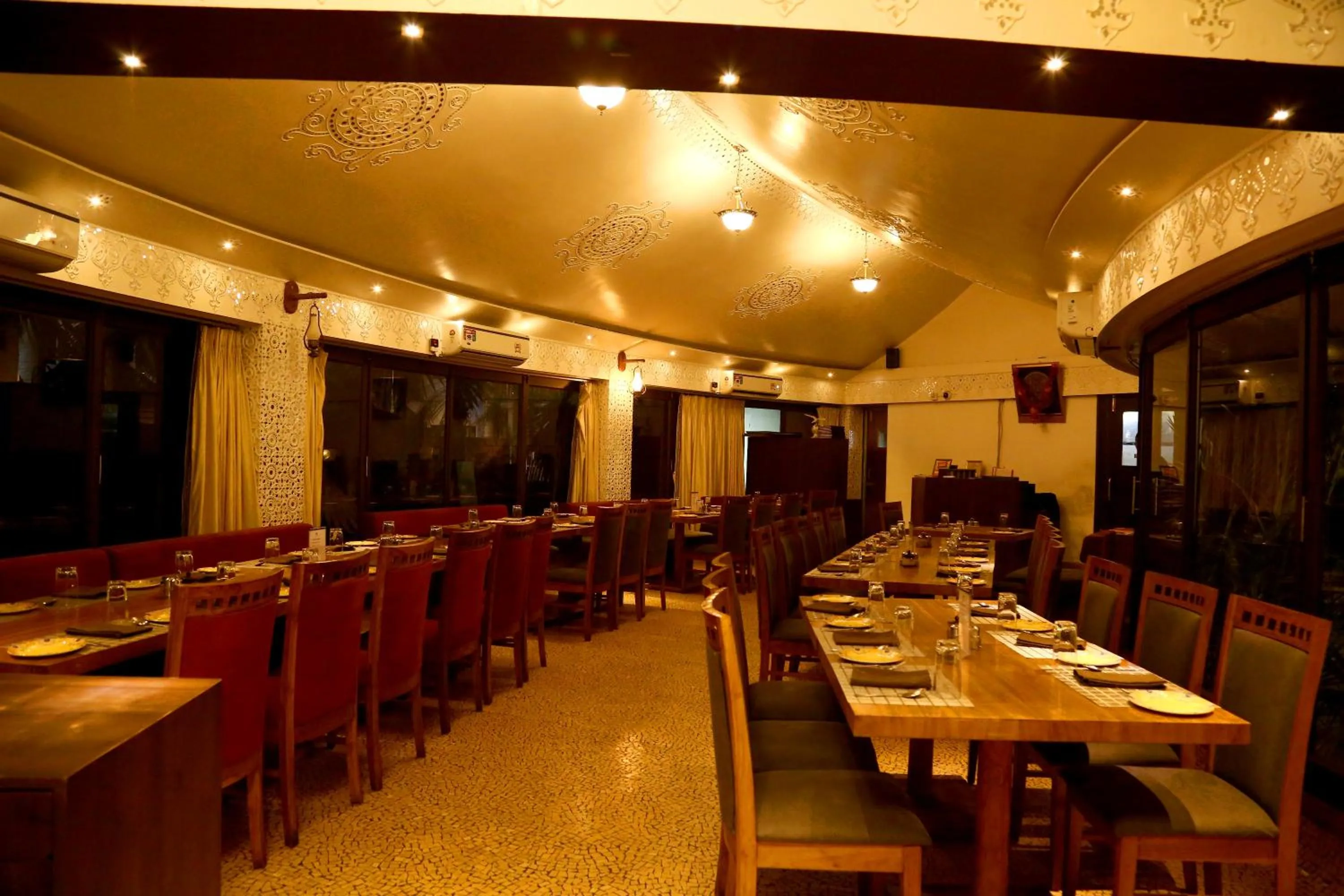 Restaurant/places to eat in Nirali Resorts