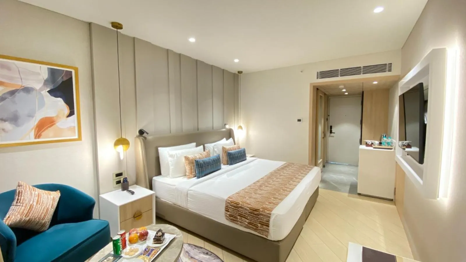 Bedroom, Bed in The Regenza By Tunga