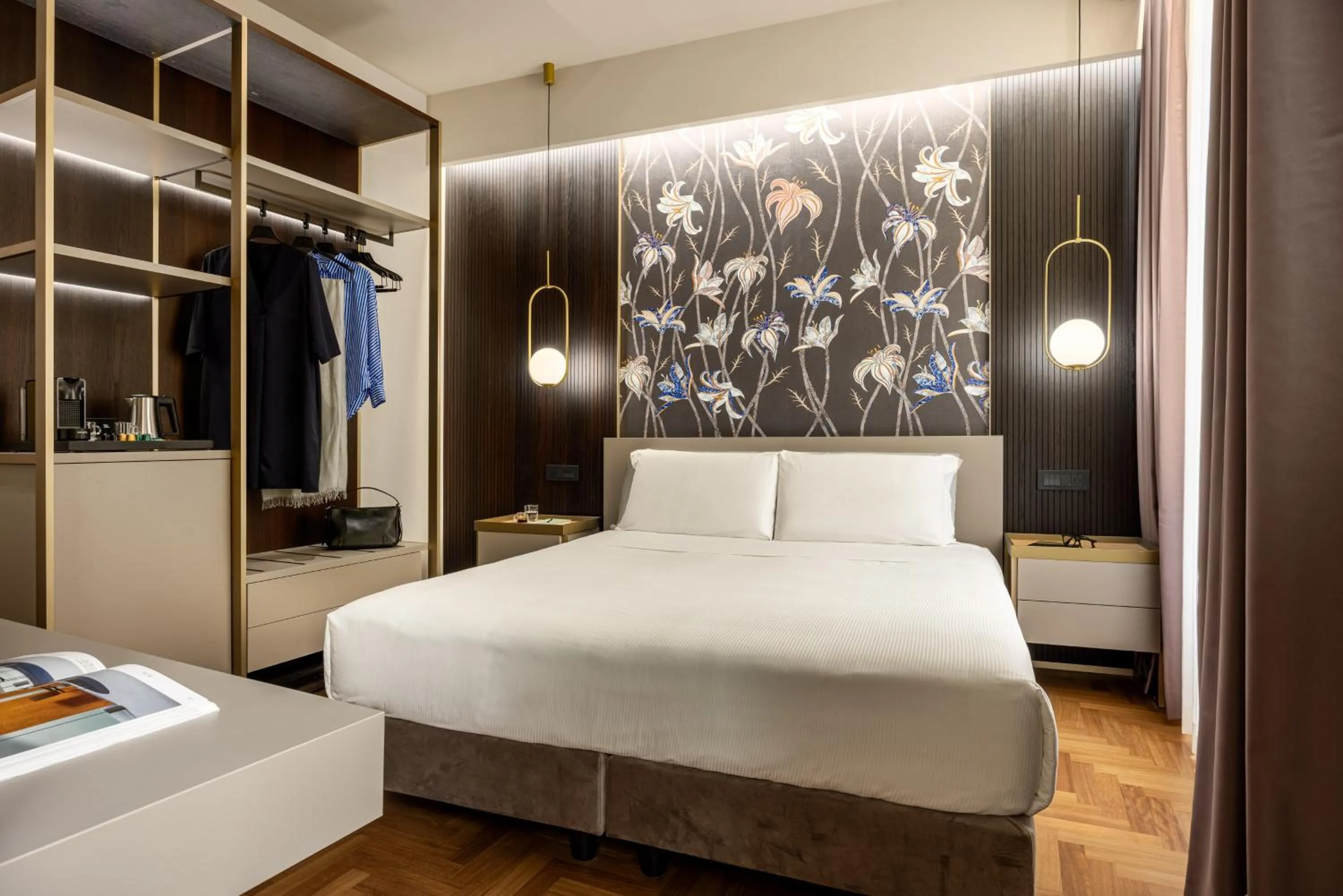 Bedroom, Bed in Aramis Deluxe Rooms