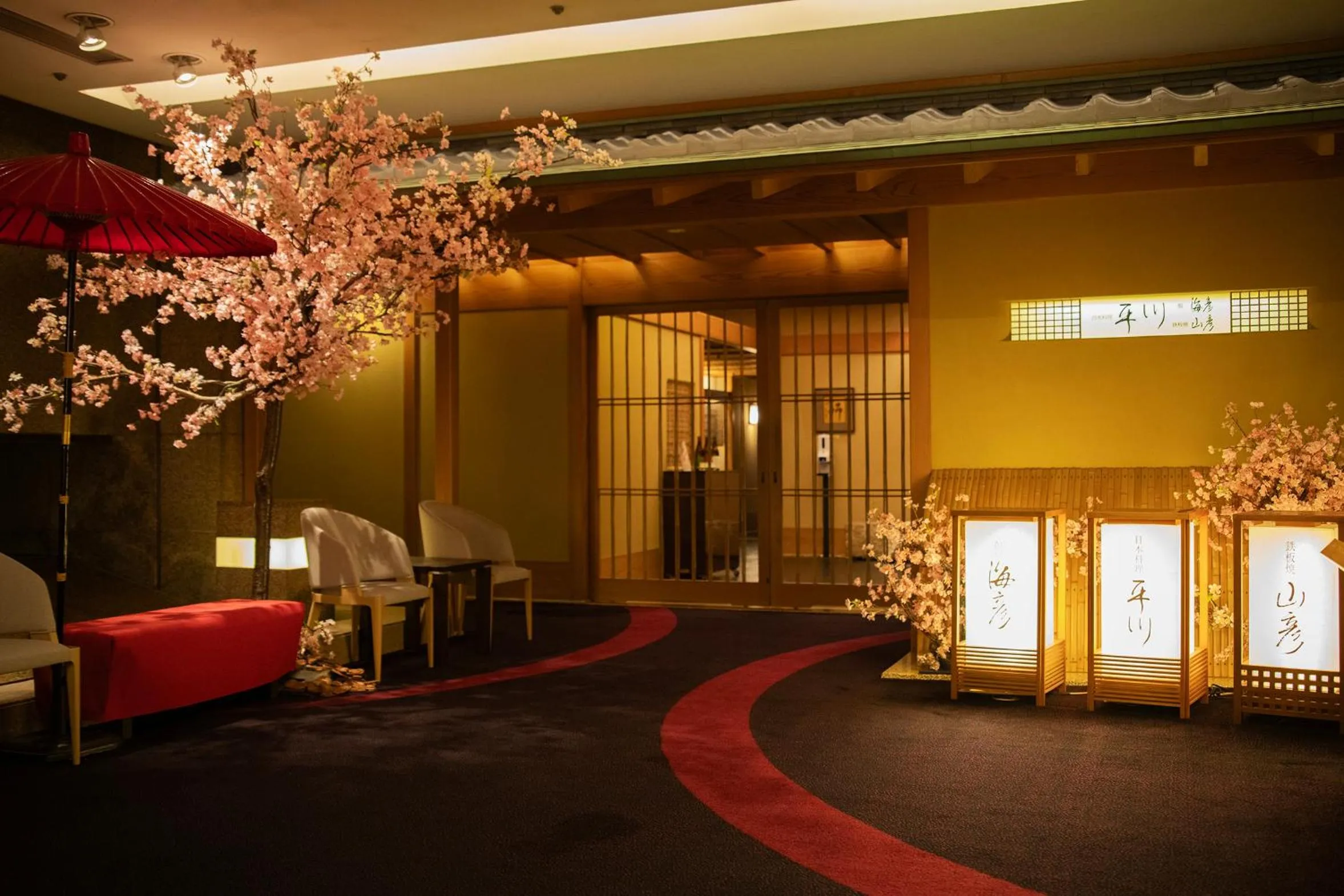 Restaurant/places to eat in Hotel Metropolitan Edmont Tokyo