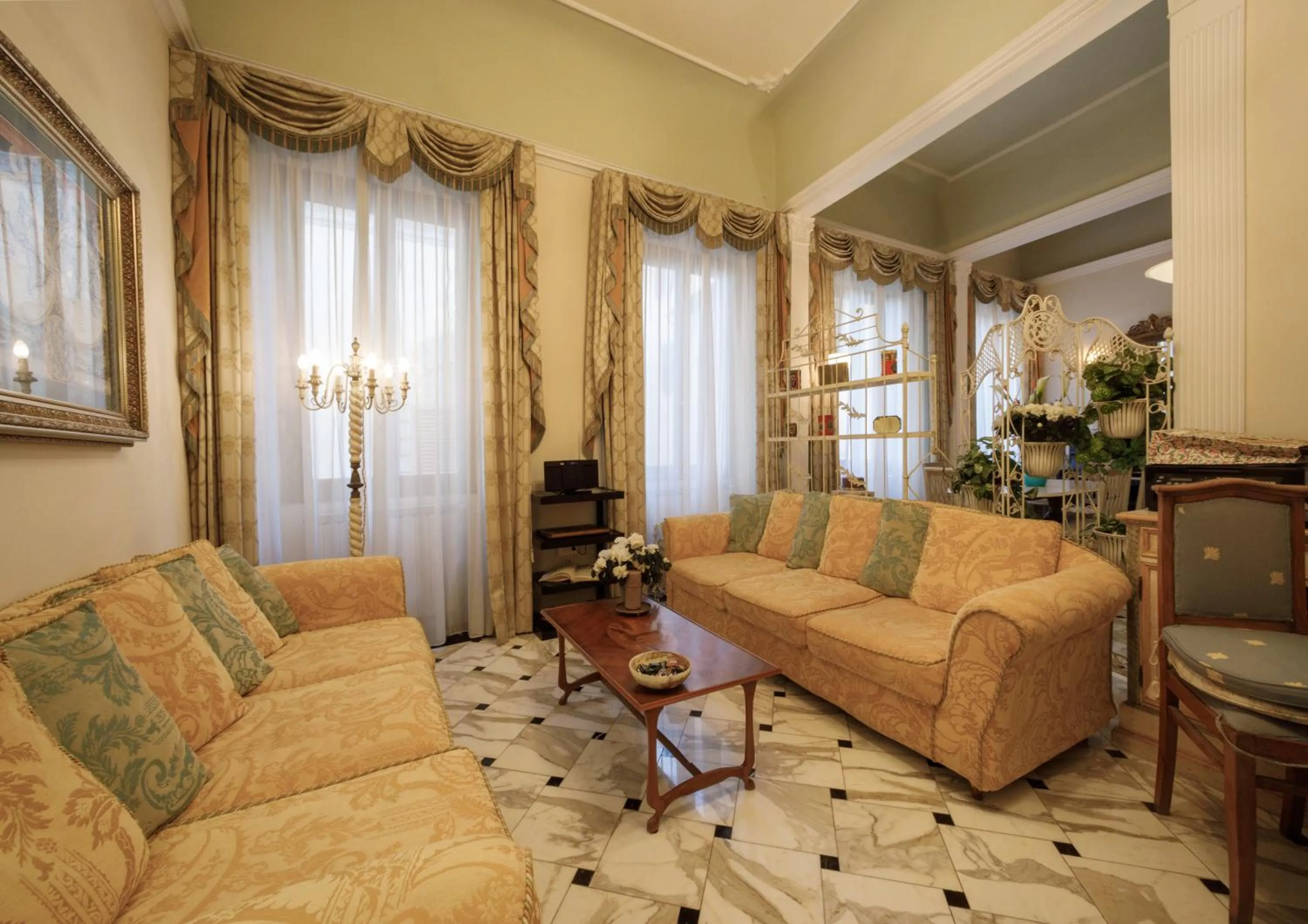 Seating area in Florence Dream Domus