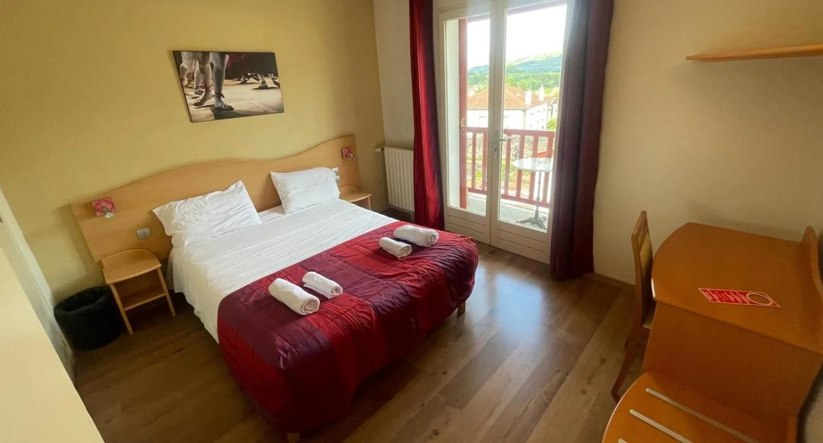 Double Room with Mountain View in Hostel Ramuntcho