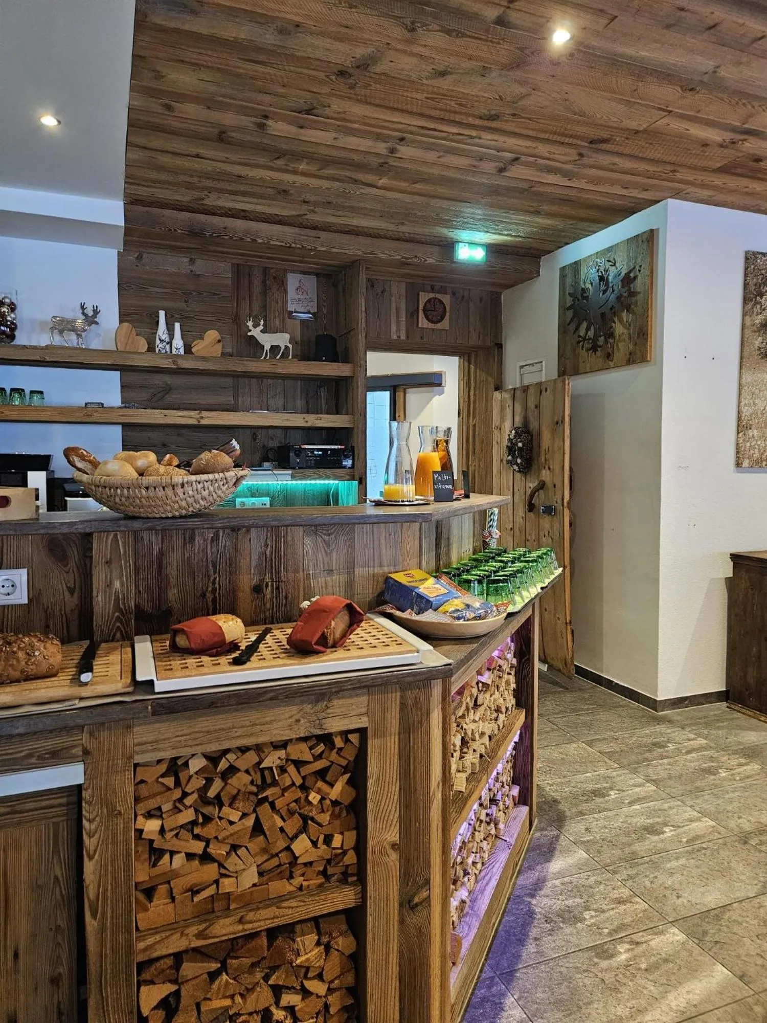 Restaurant/places to eat in Hotel Alpennest