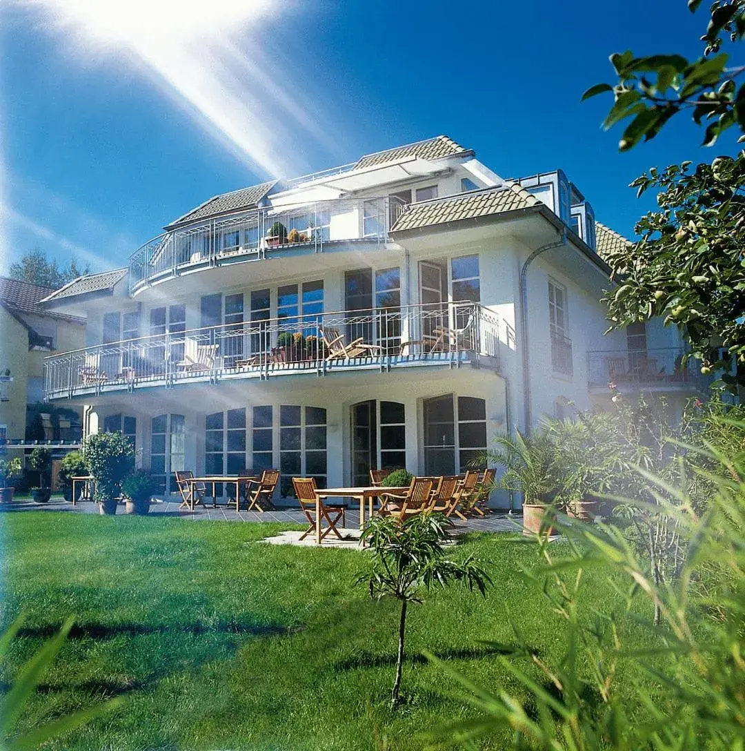 ArtVilla am See - offen März bis Ende Oktober ArtVilla am See - offen März bis Ende Oktober