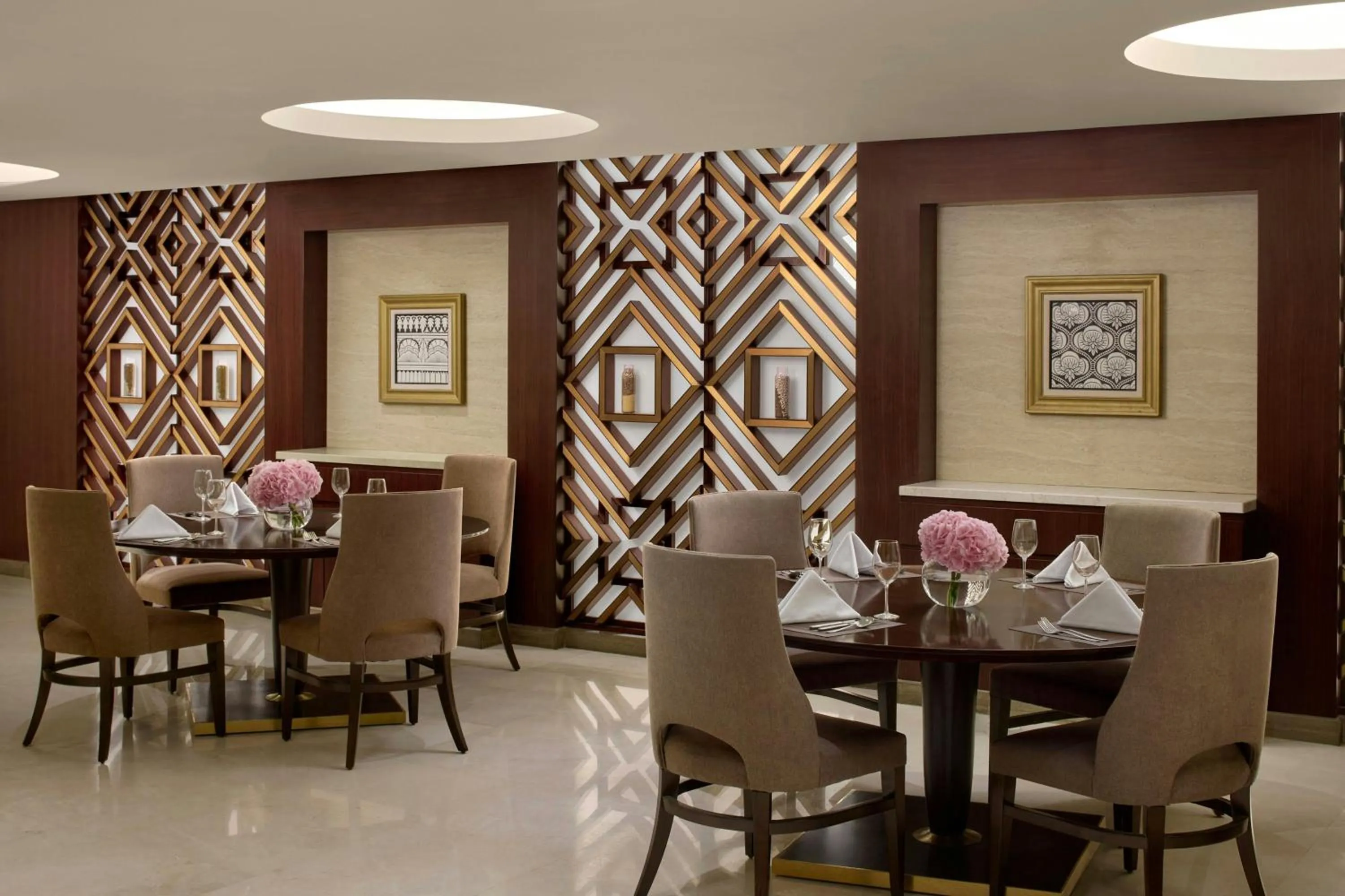 Restaurant/places to eat in Sheraton Makkah Jabal Al Kaaba Hotel