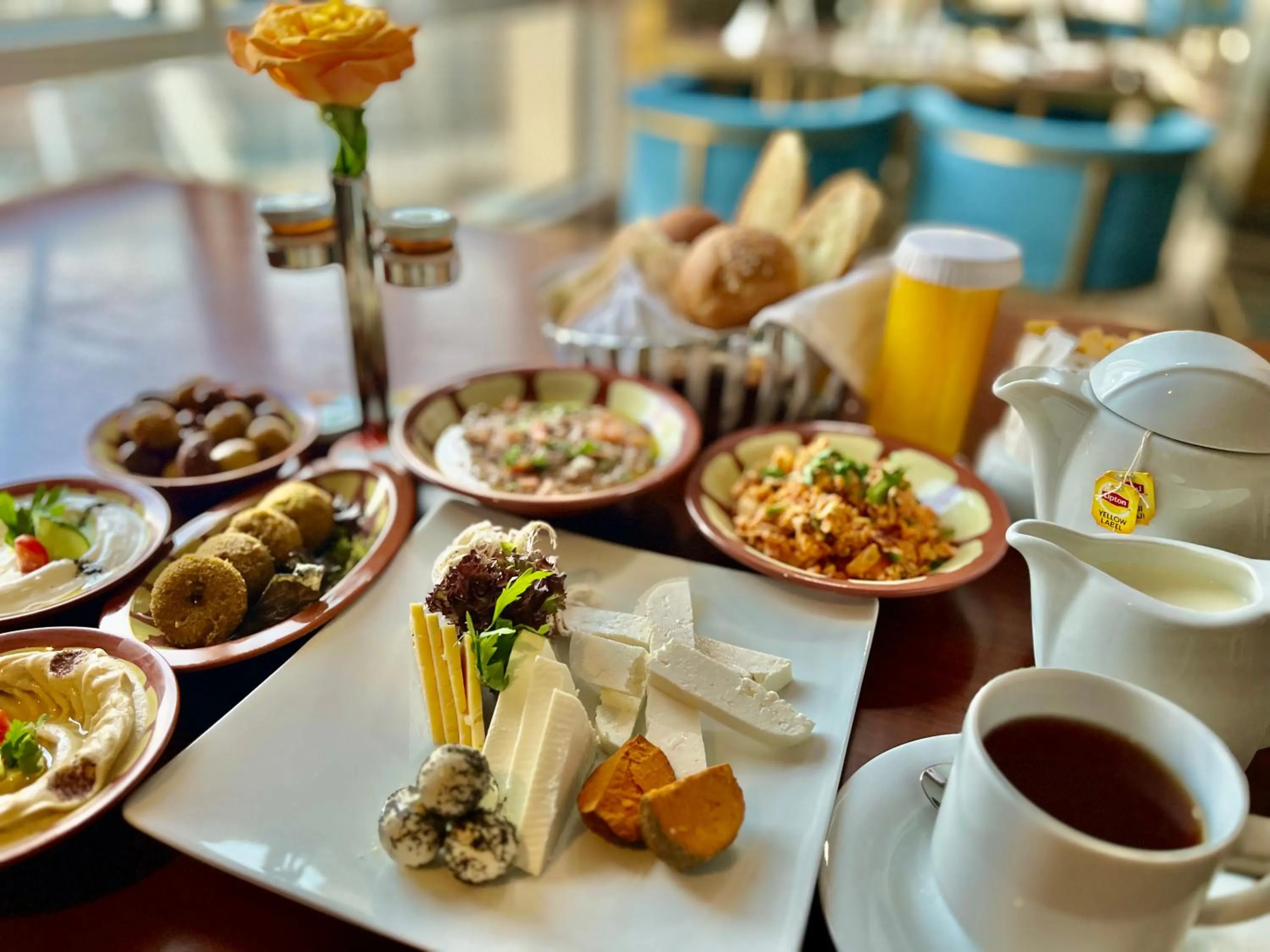 Food and drinks in Sheraton Makkah Jabal Al Kaaba Hotel