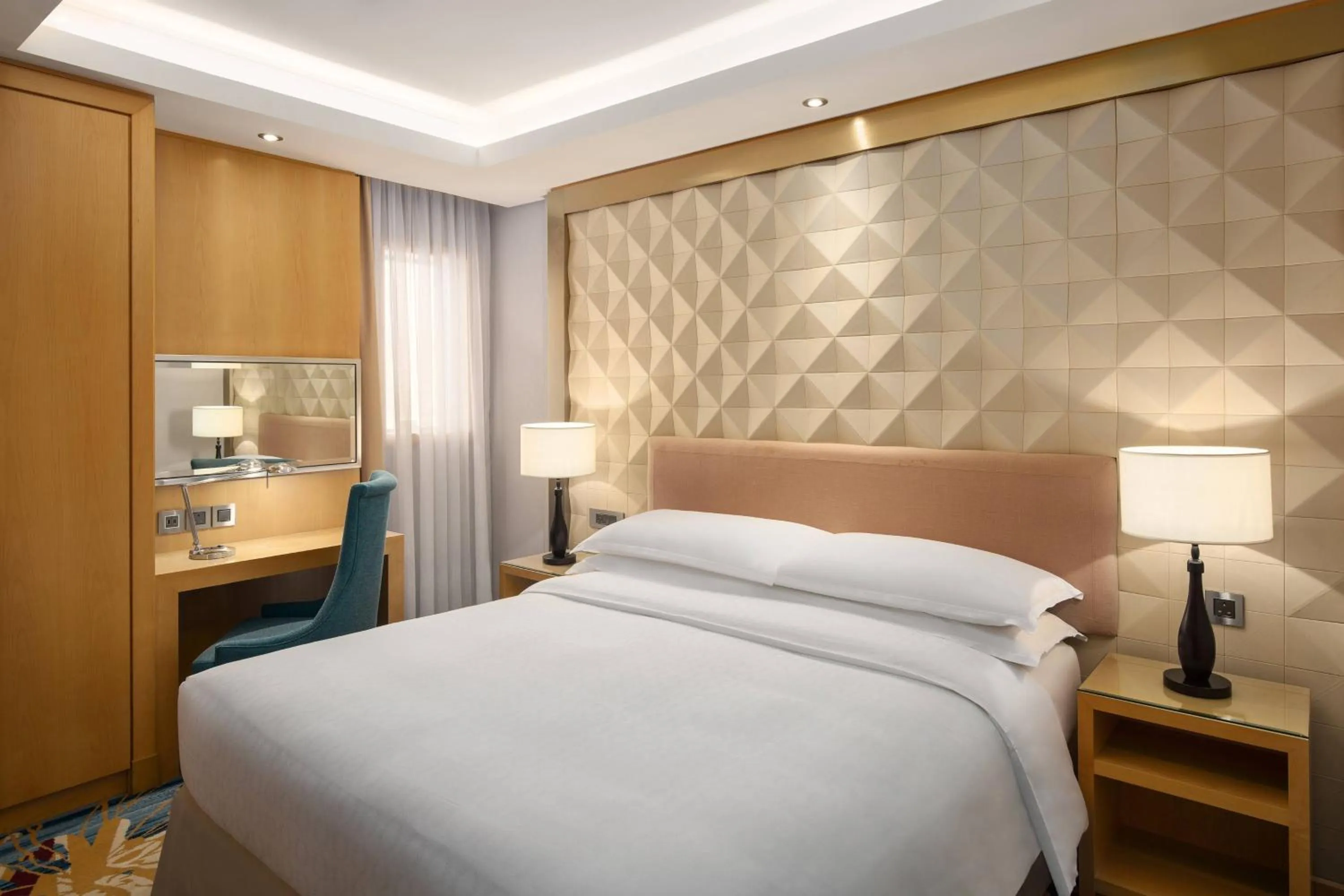 Bedroom, Bed in Sheraton Makkah Jabal Al Kaaba Hotel