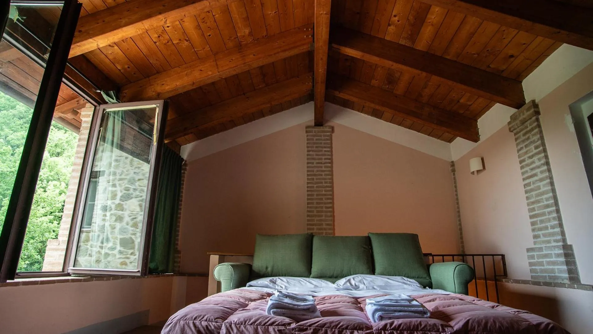 Bedroom, Bed in Casale Merlino