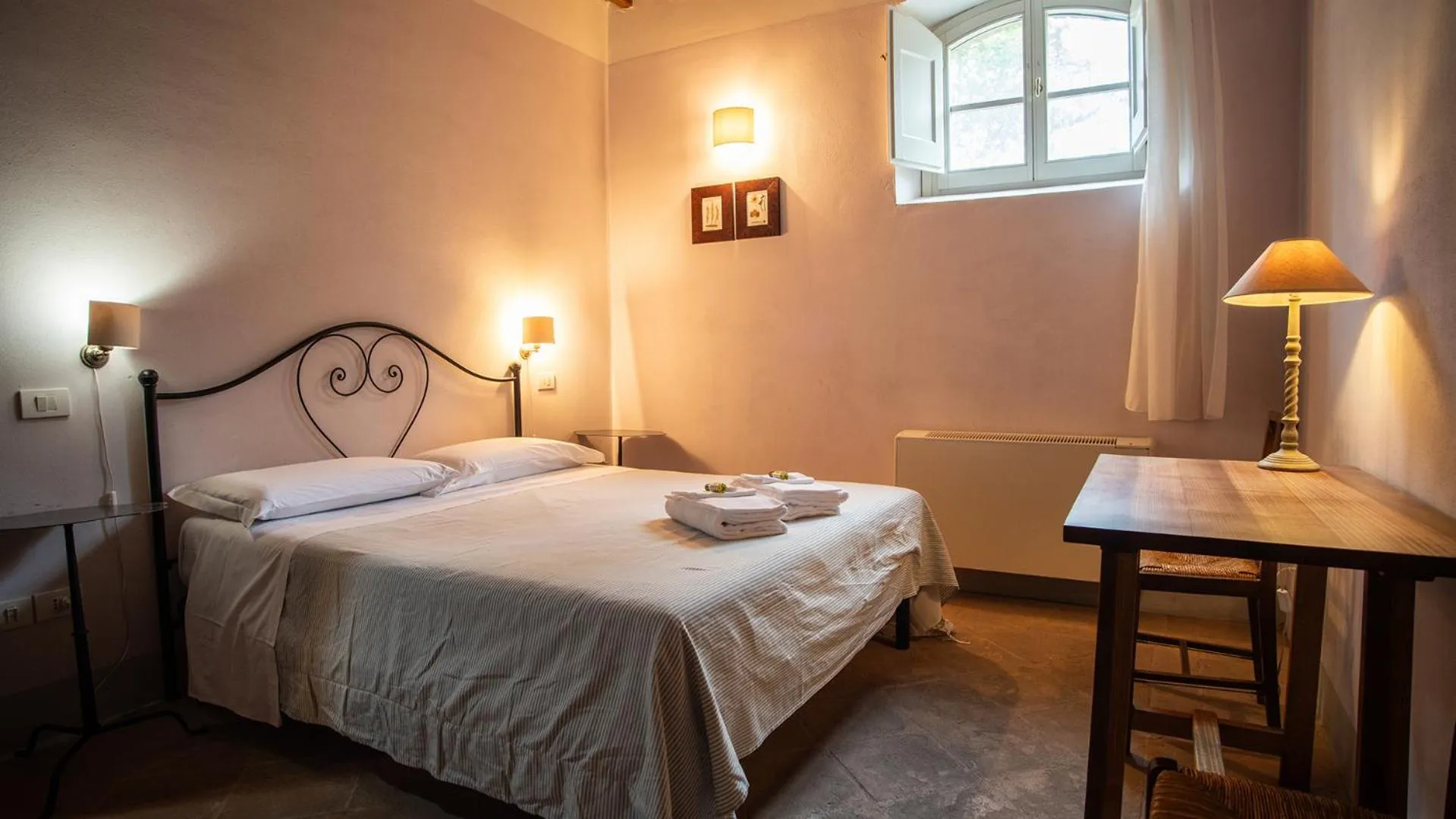 Bedroom, Bed in Casale Merlino