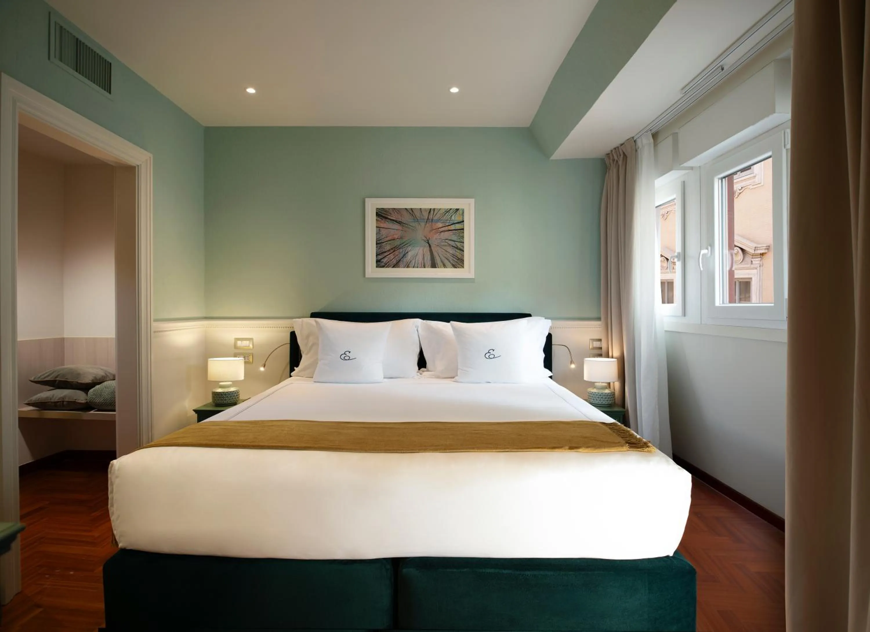 Bed in Elizabeth Unique Hotel | a Member of Design Hotels™